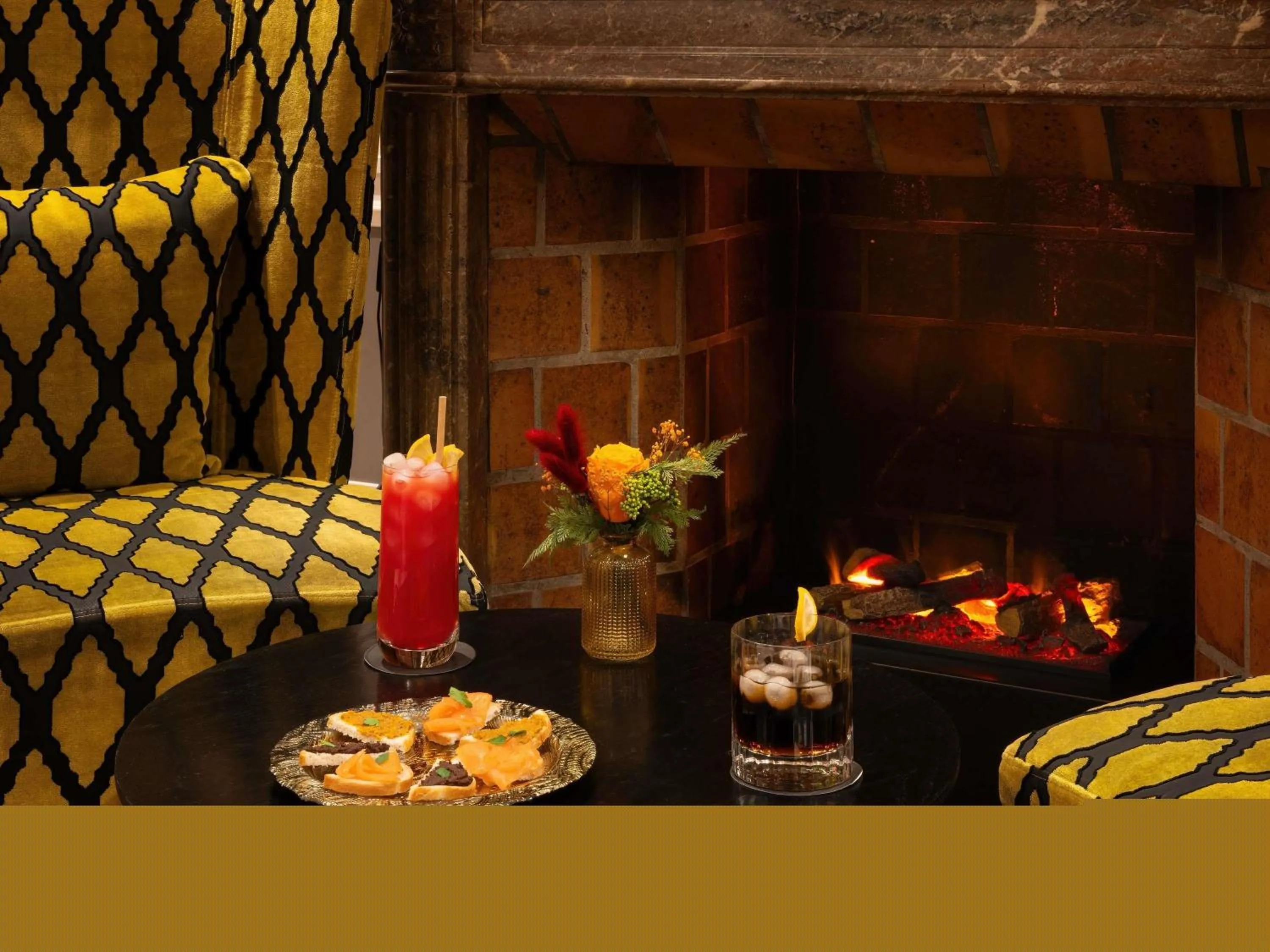 Lounge or bar in Le Stendhal Place Vendôme Hotel Paris - MGallery Collection