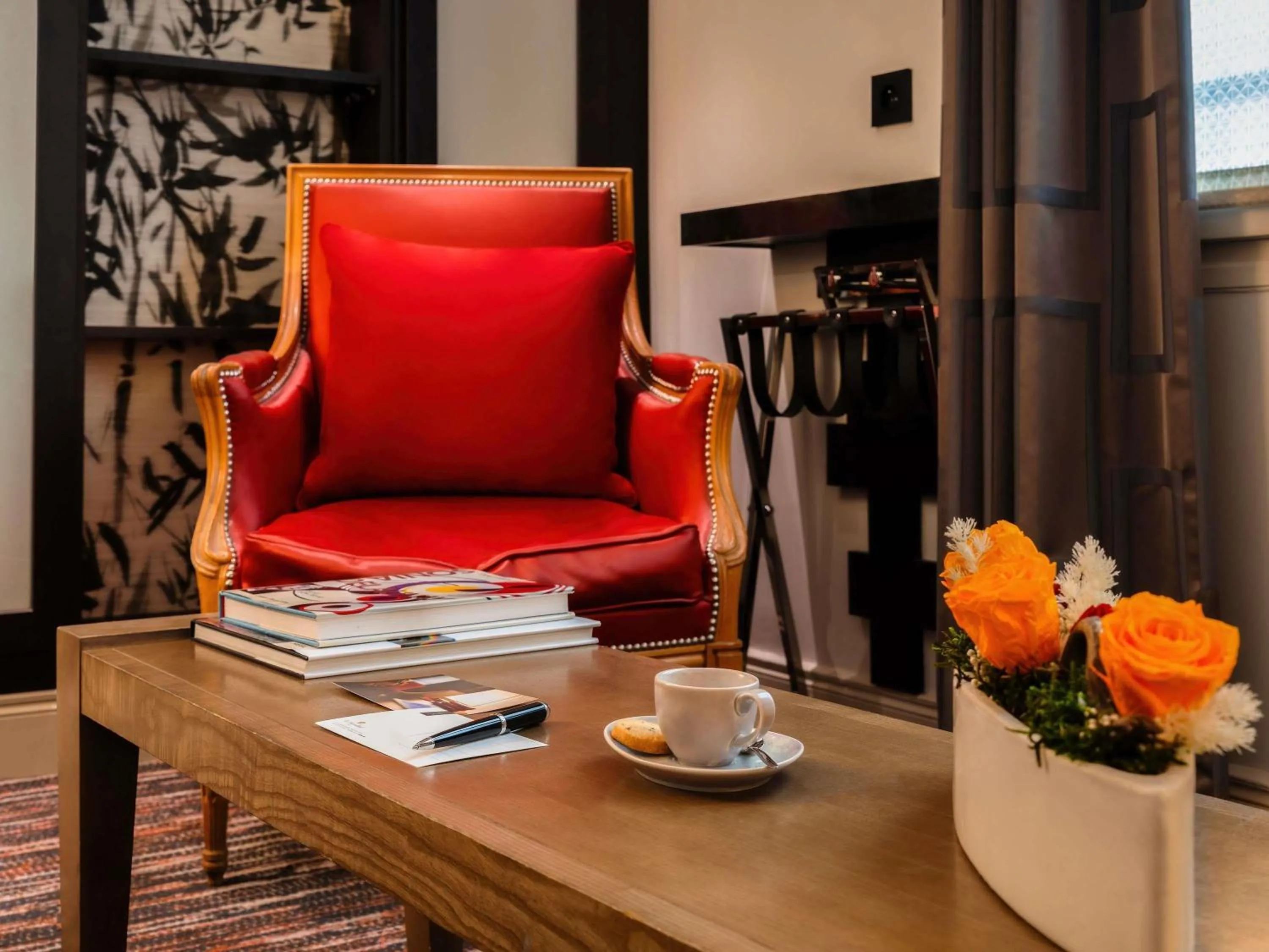 Bedroom in Le Stendhal Place Vendôme Hotel Paris - MGallery Collection