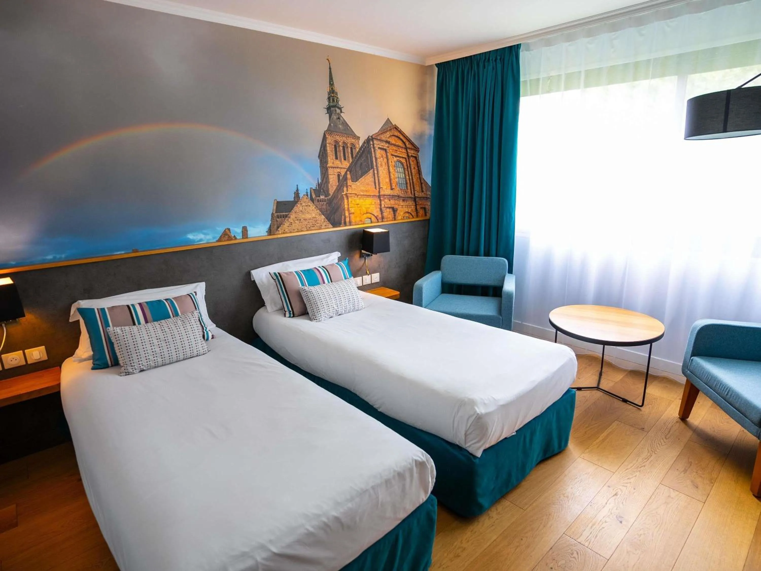 Bedroom, Bed in Mercure Mont Saint Michel