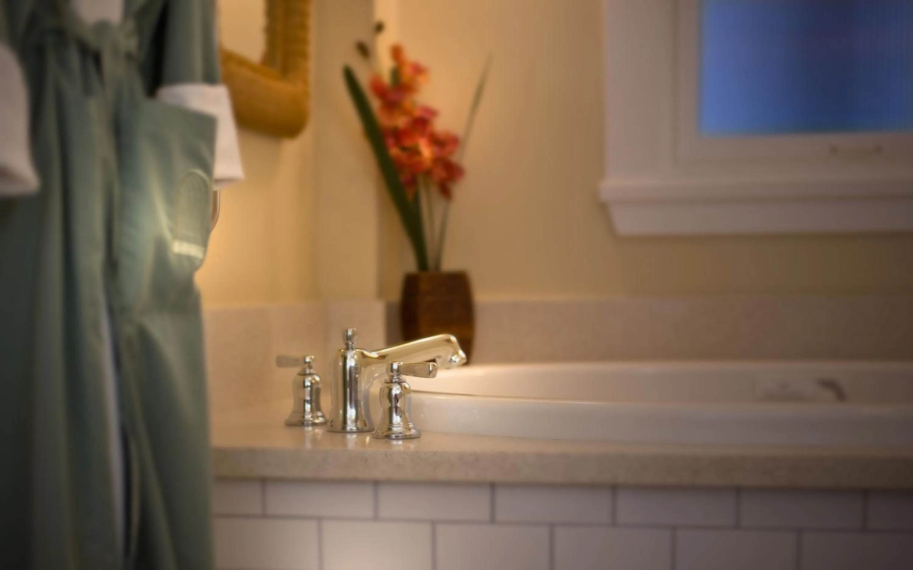 Hot Tub in 1906 Lodge