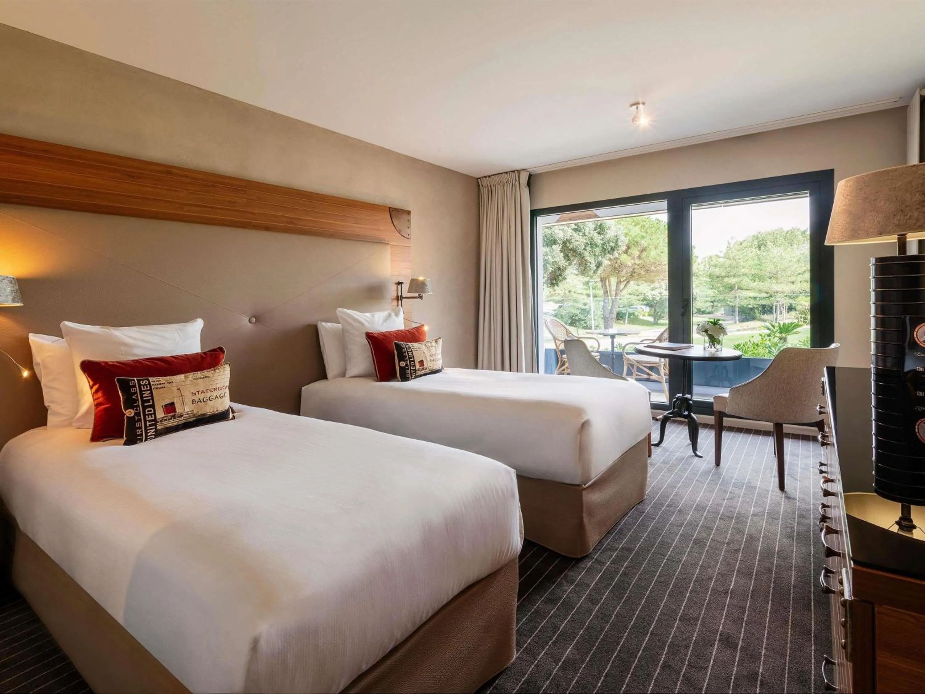 Bedroom, Bed in Côte Ouest Thalasso & Spa Les Sables d'Olonne - MGallery Collection