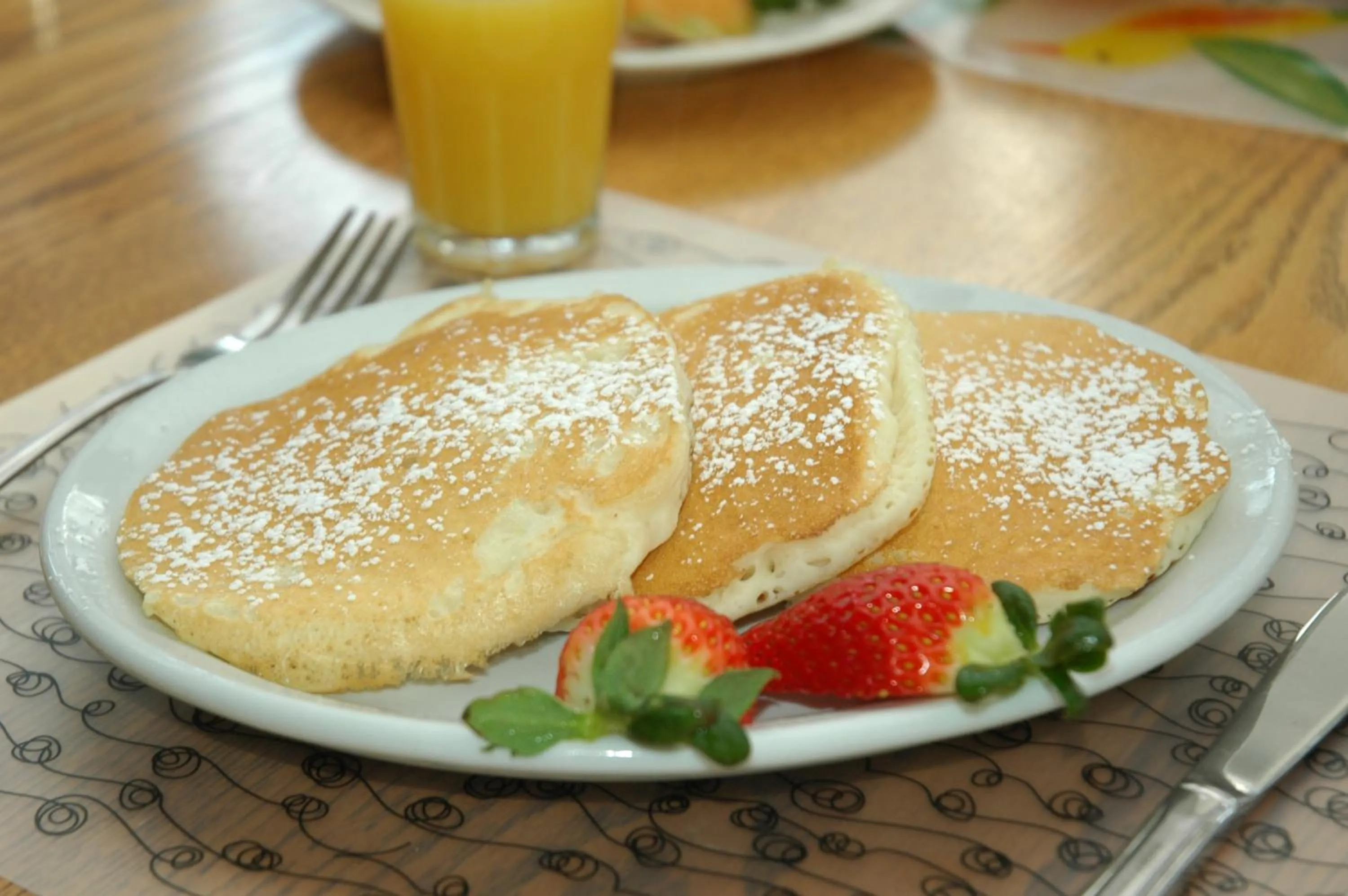 Breakfast in Cambie Lodge