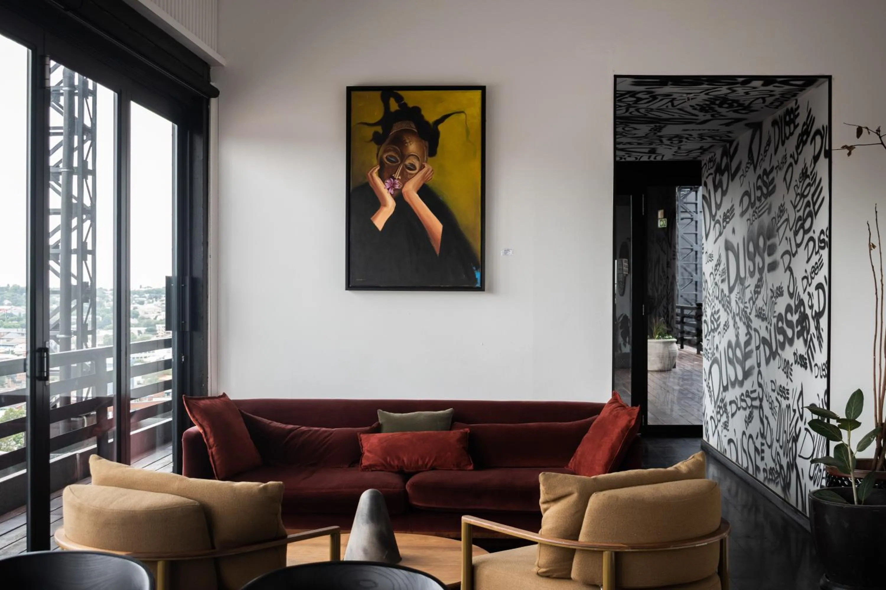 Restaurant/places to eat in Hallmark House