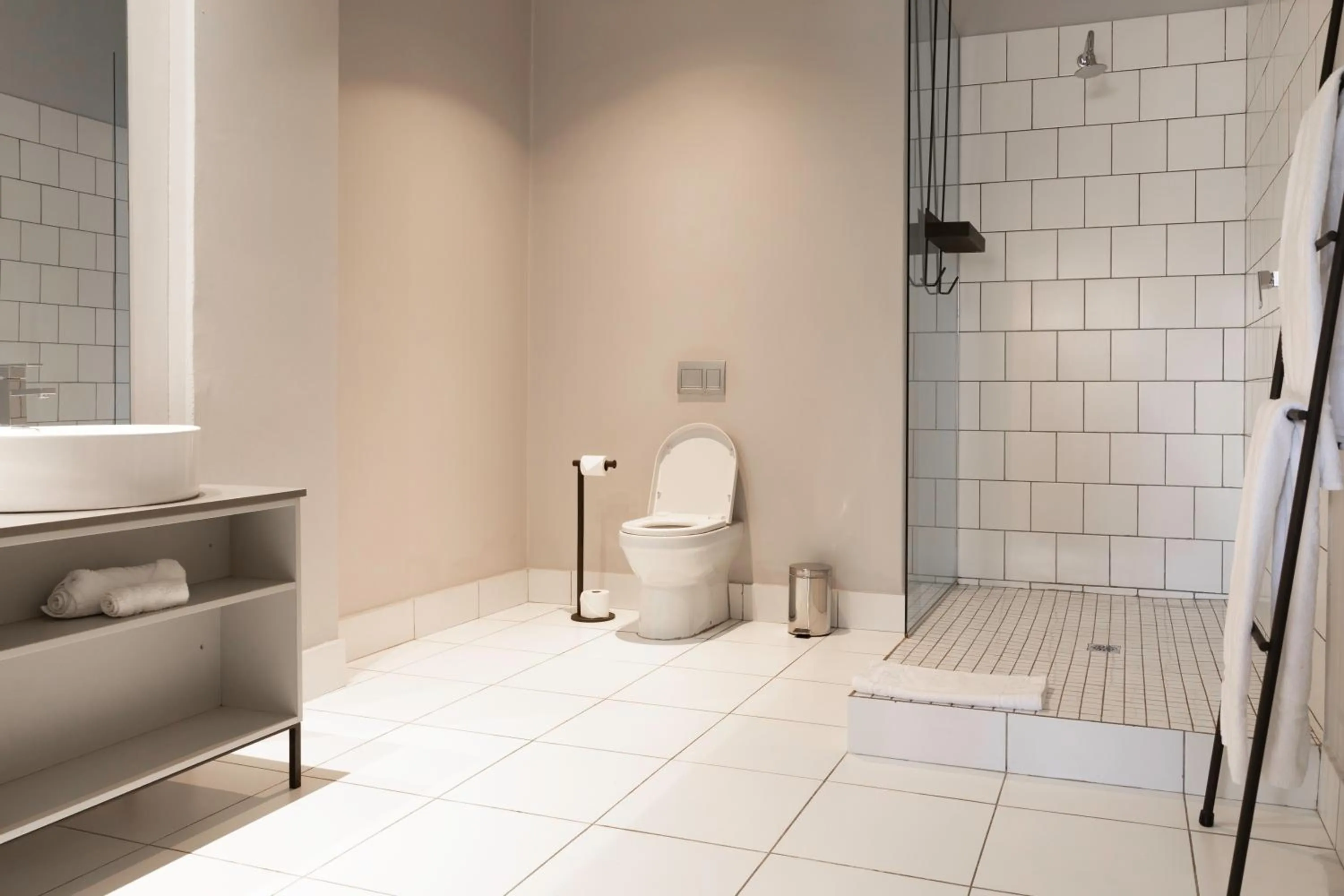 Bathroom in Hallmark House