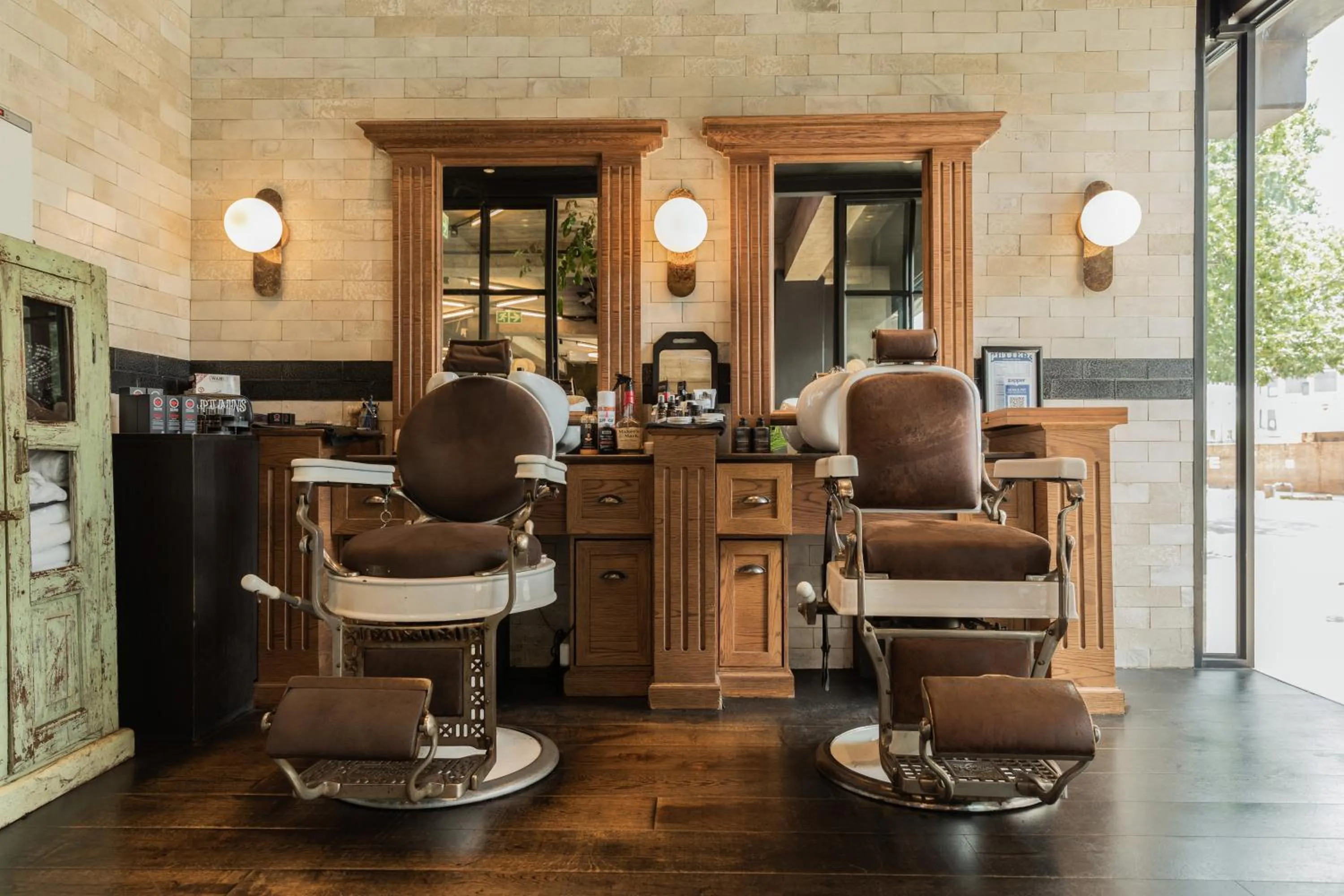 hair dryier in Hallmark House