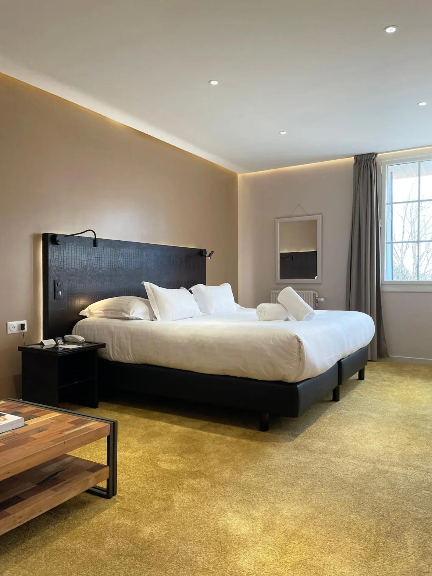 Bed in Le Grand Hôtel Le Touquet-Paris-Plage