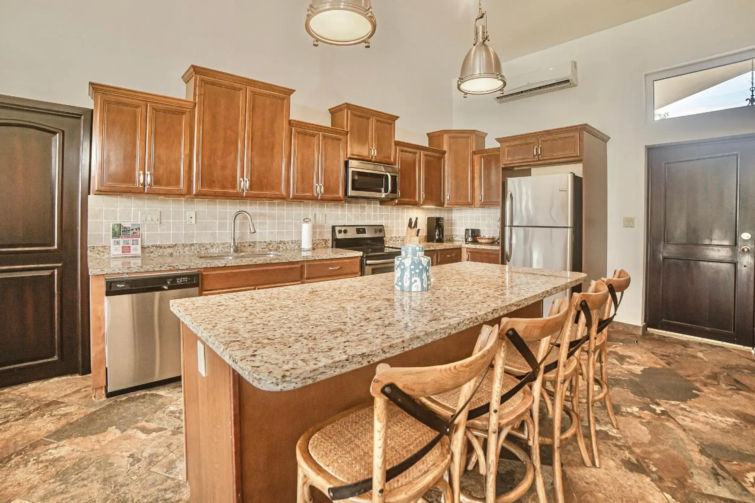 King Studio Beach Front in Red Frog Beach Island Resort King Studio Beach Front in Red Frog Beach Island Resort