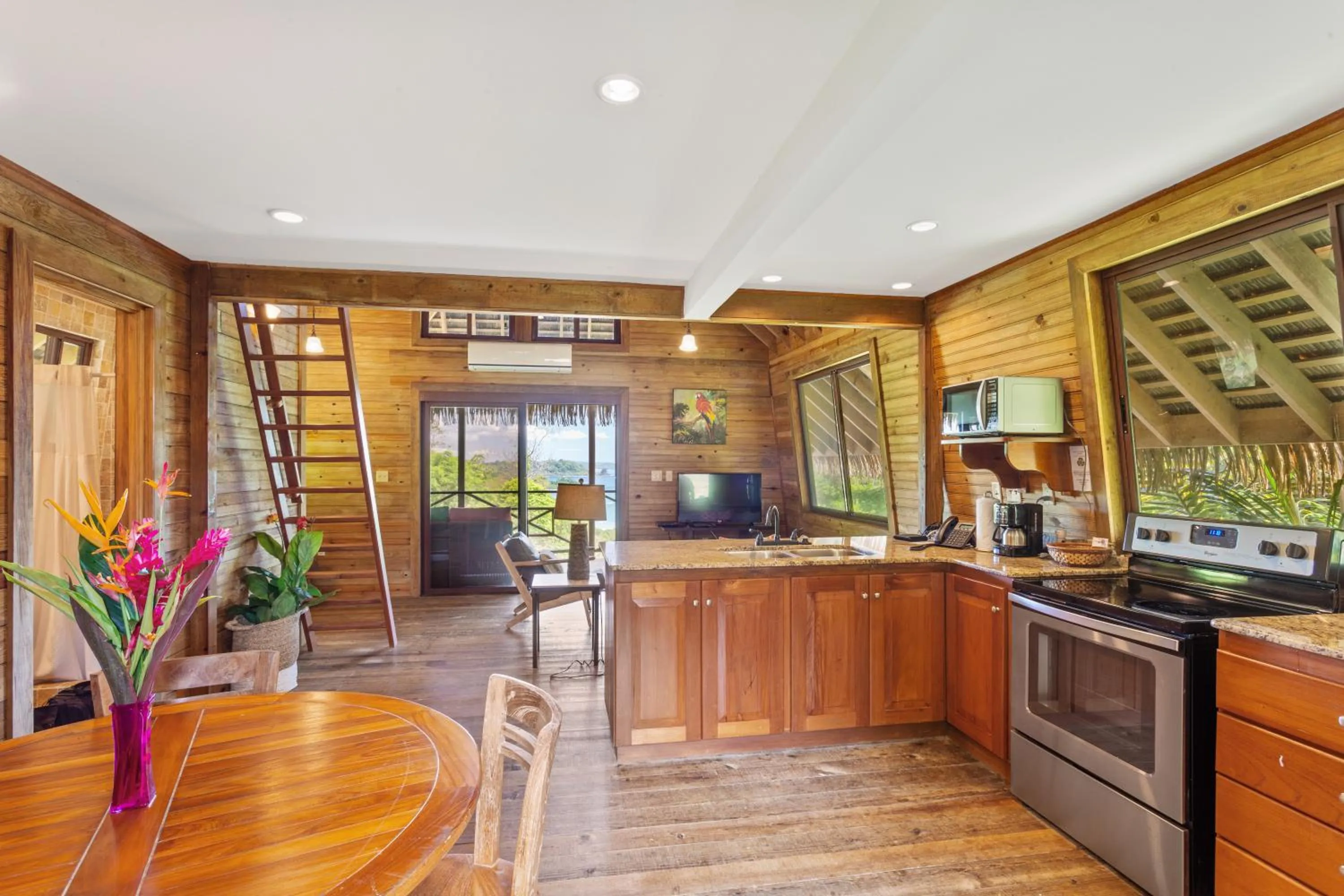 Red Frog Beach Island Resort