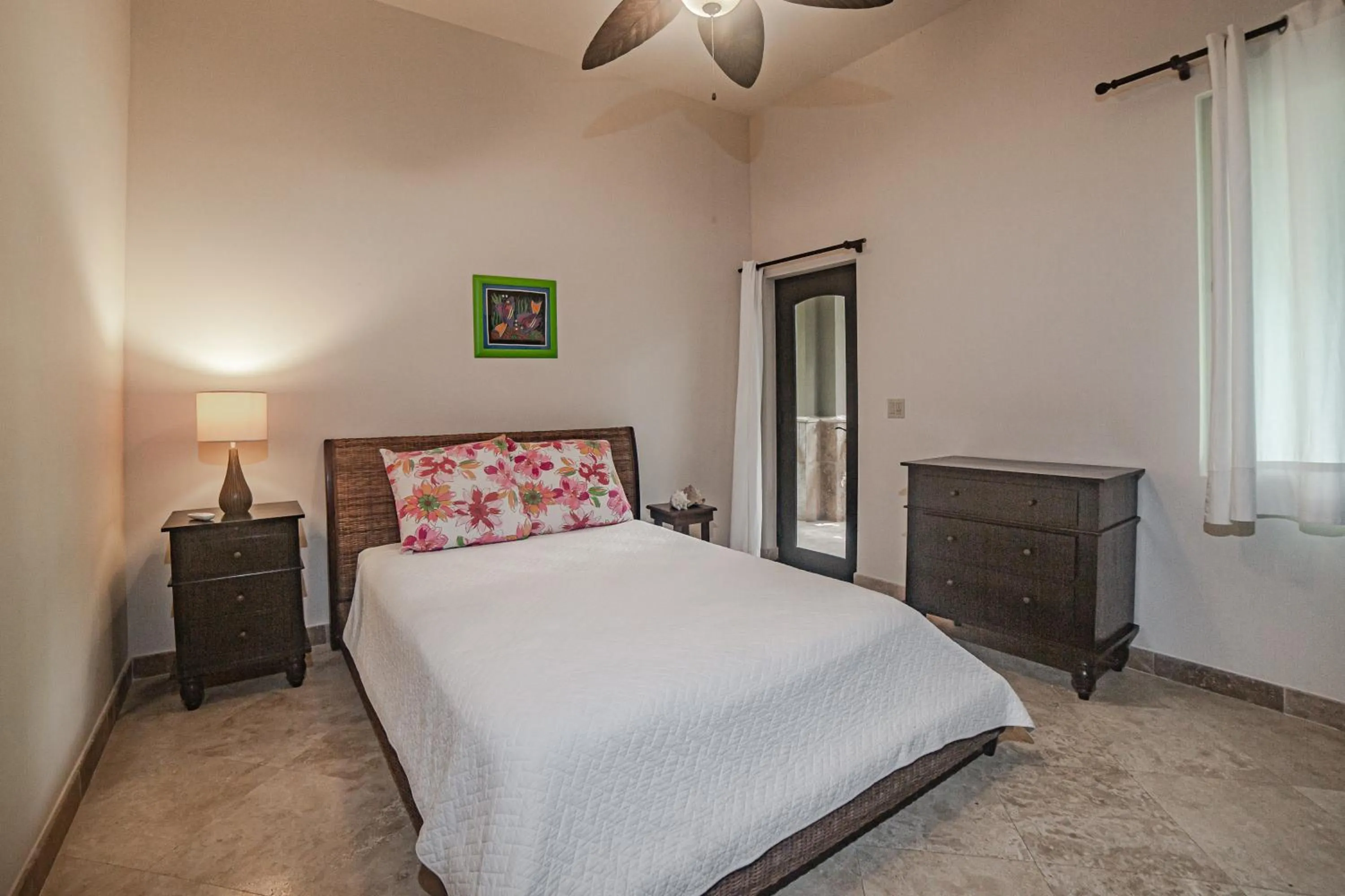 Bed in Red Frog Beach Island Resort