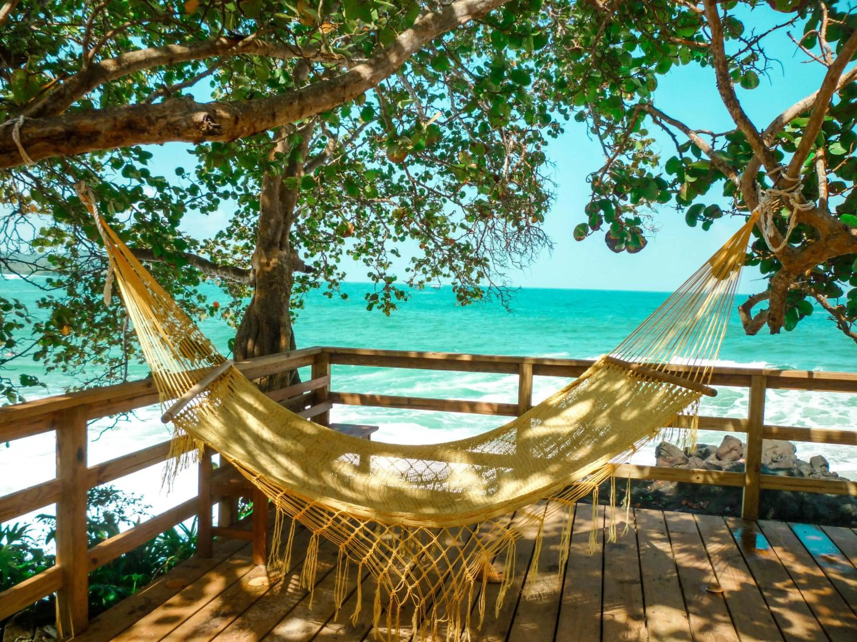 Sea view in Red Frog Beach Island Resort