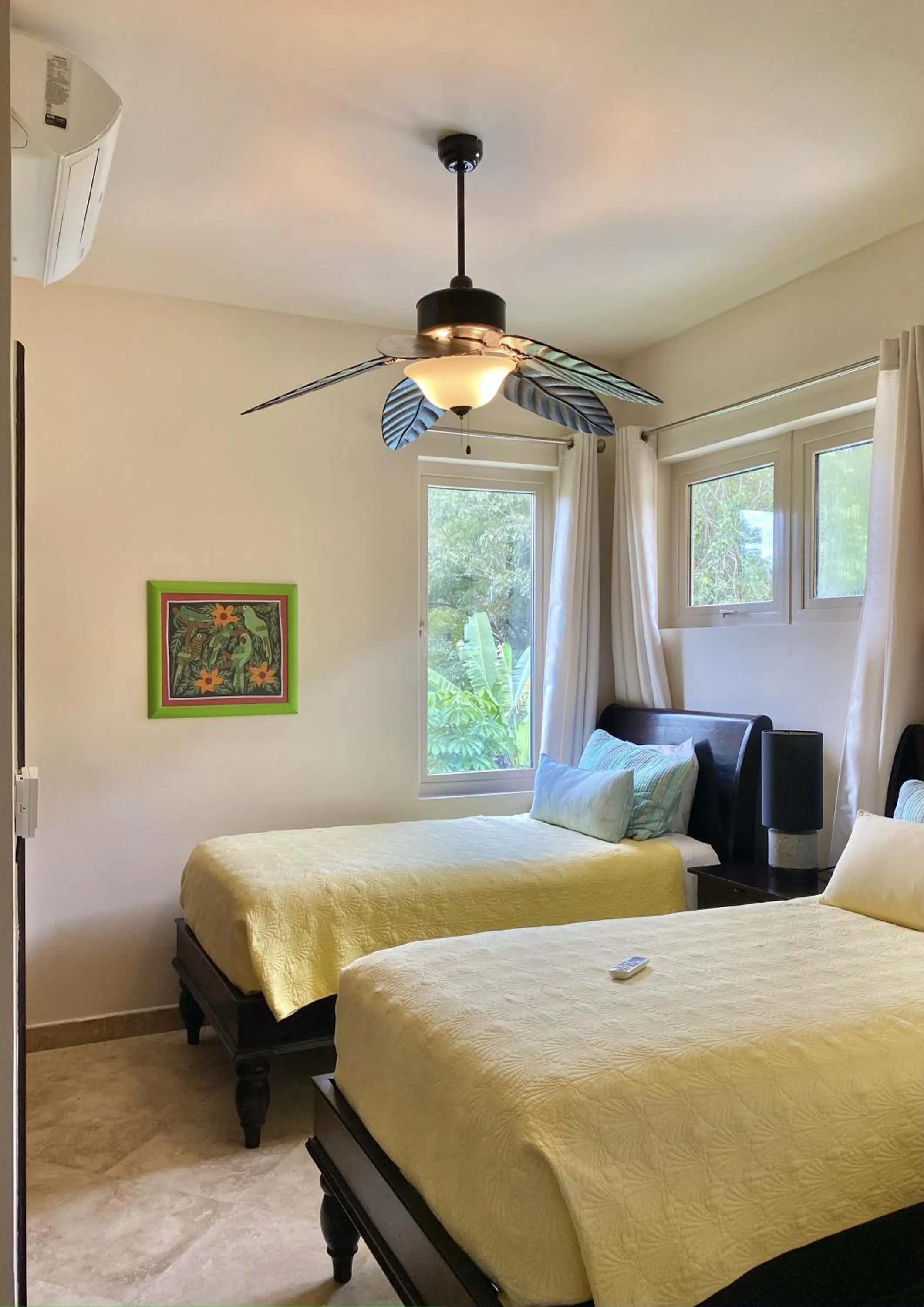 Bed in Red Frog Beach Island Resort