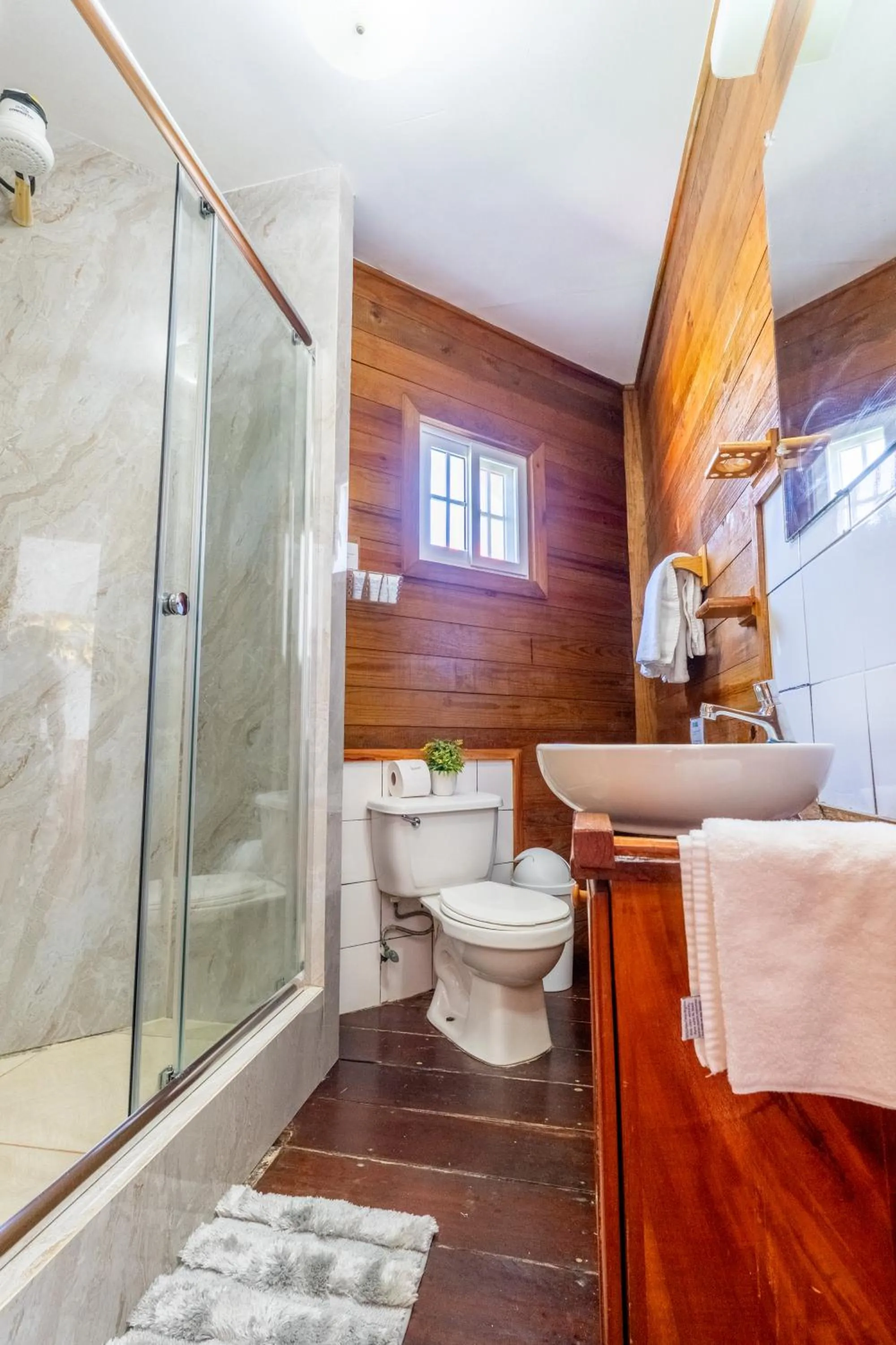 Bathroom in Faro del Colibri