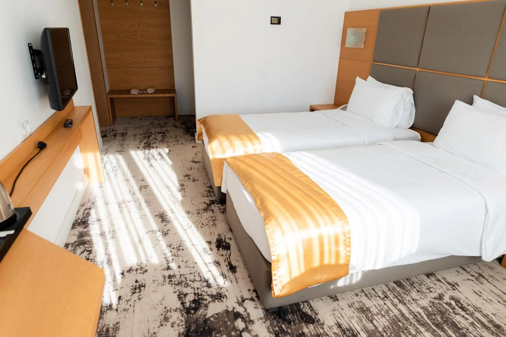 Bed in Hotel Avenue - Avenue Hotels