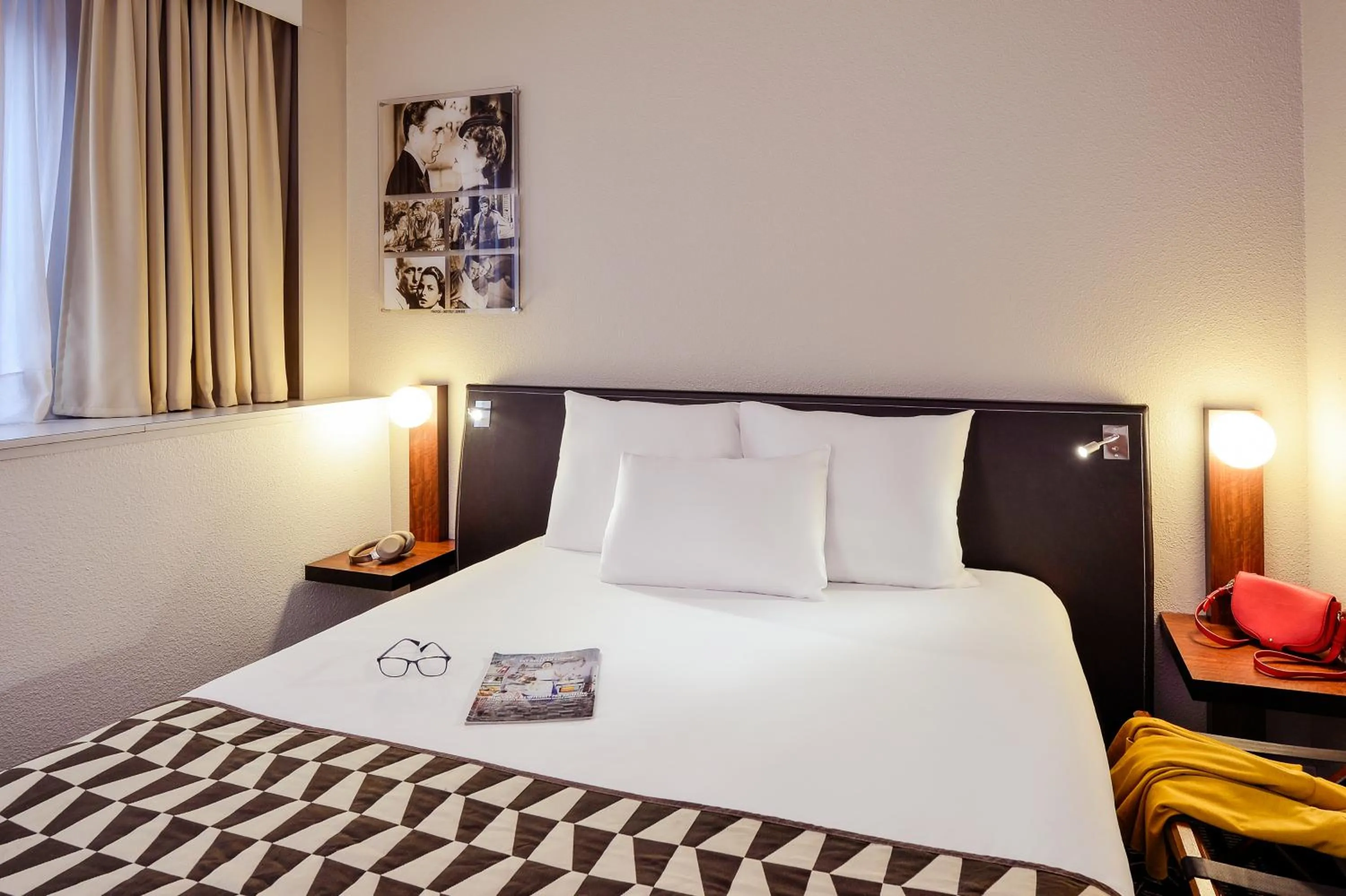 Bed in Hôtel Mercure Lyon Centre Lumière