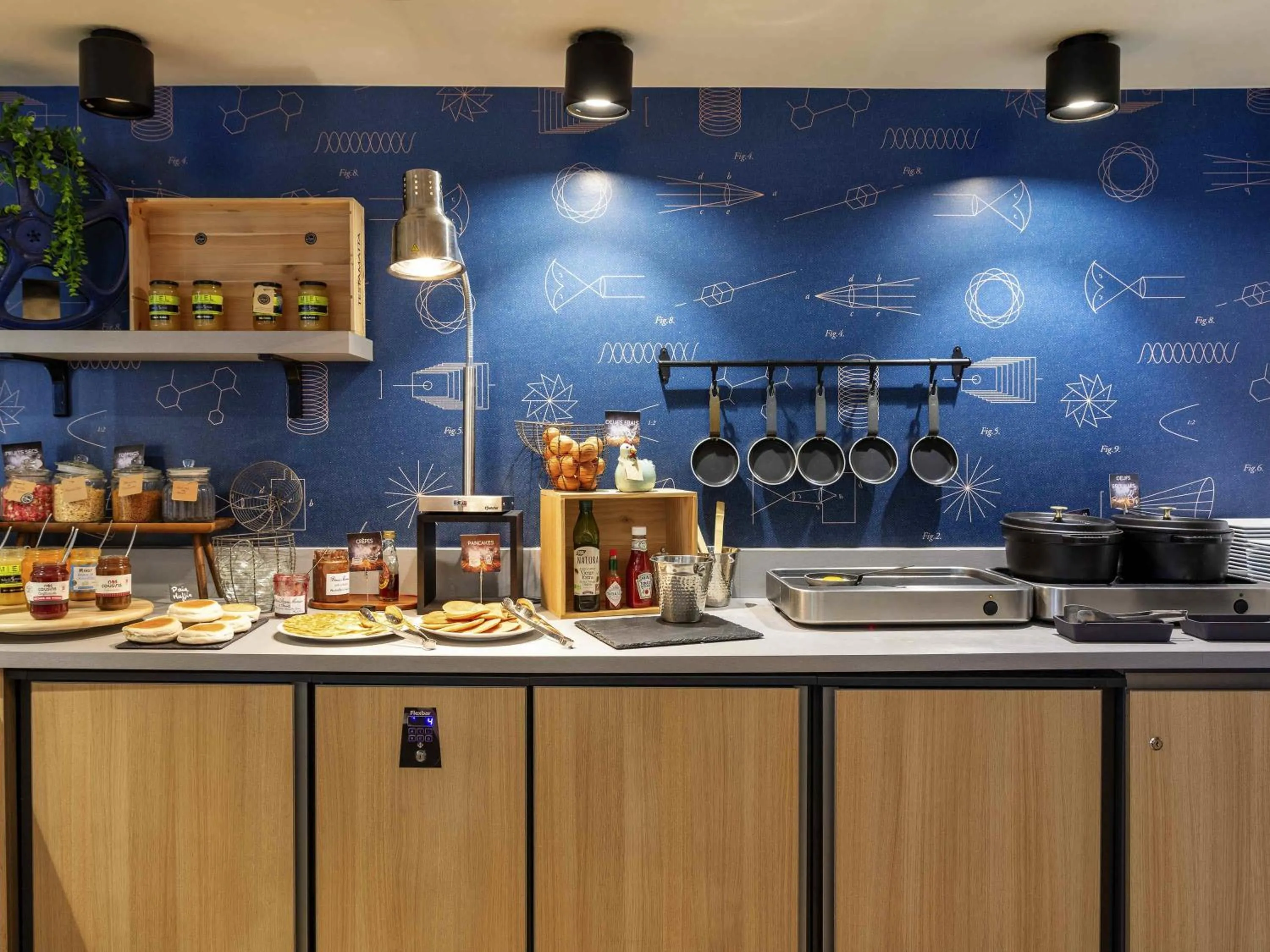 Breakfast in Hôtel Mercure Lyon Centre Lumière