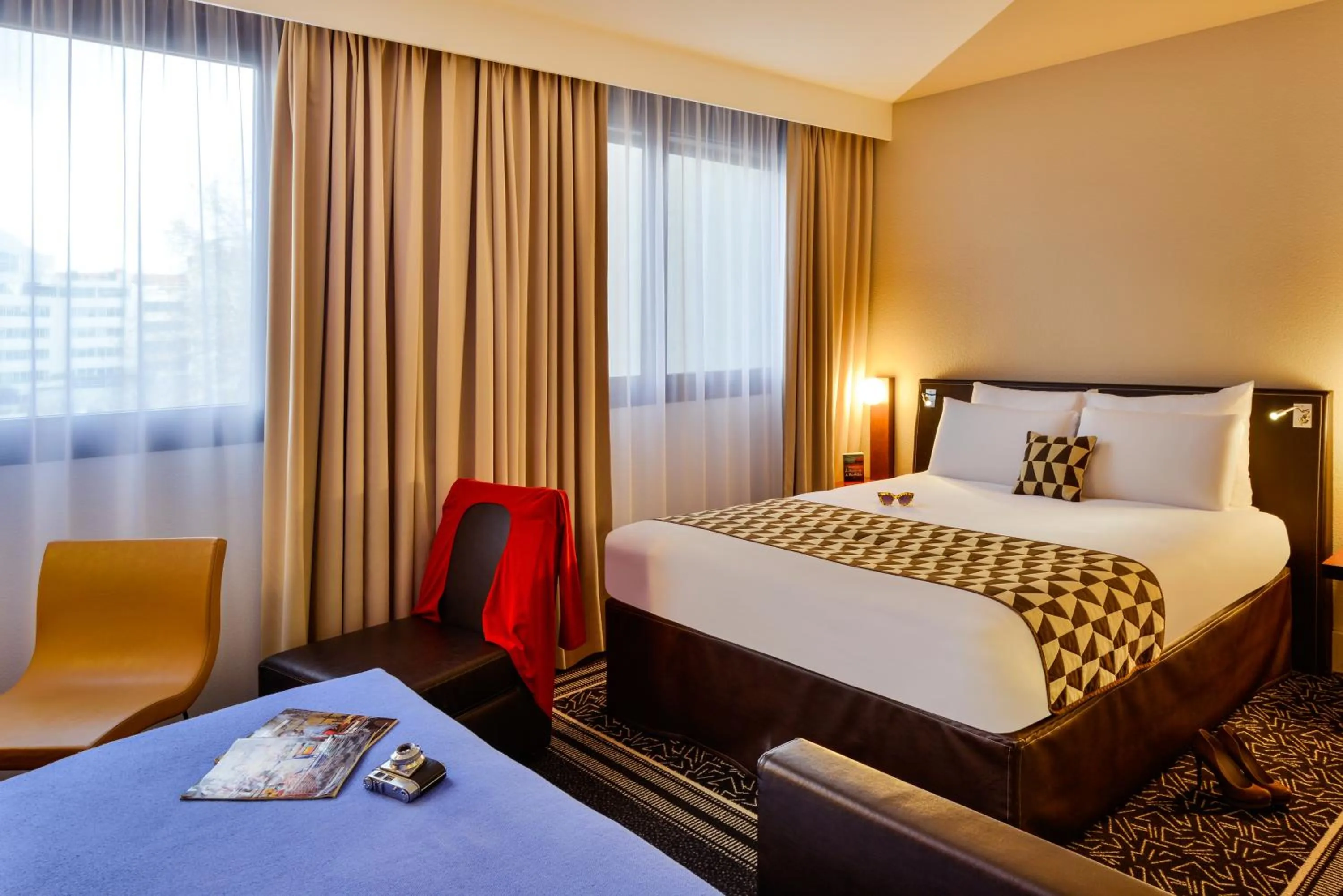 Bedroom, Bed in Hôtel Mercure Lyon Centre Lumière