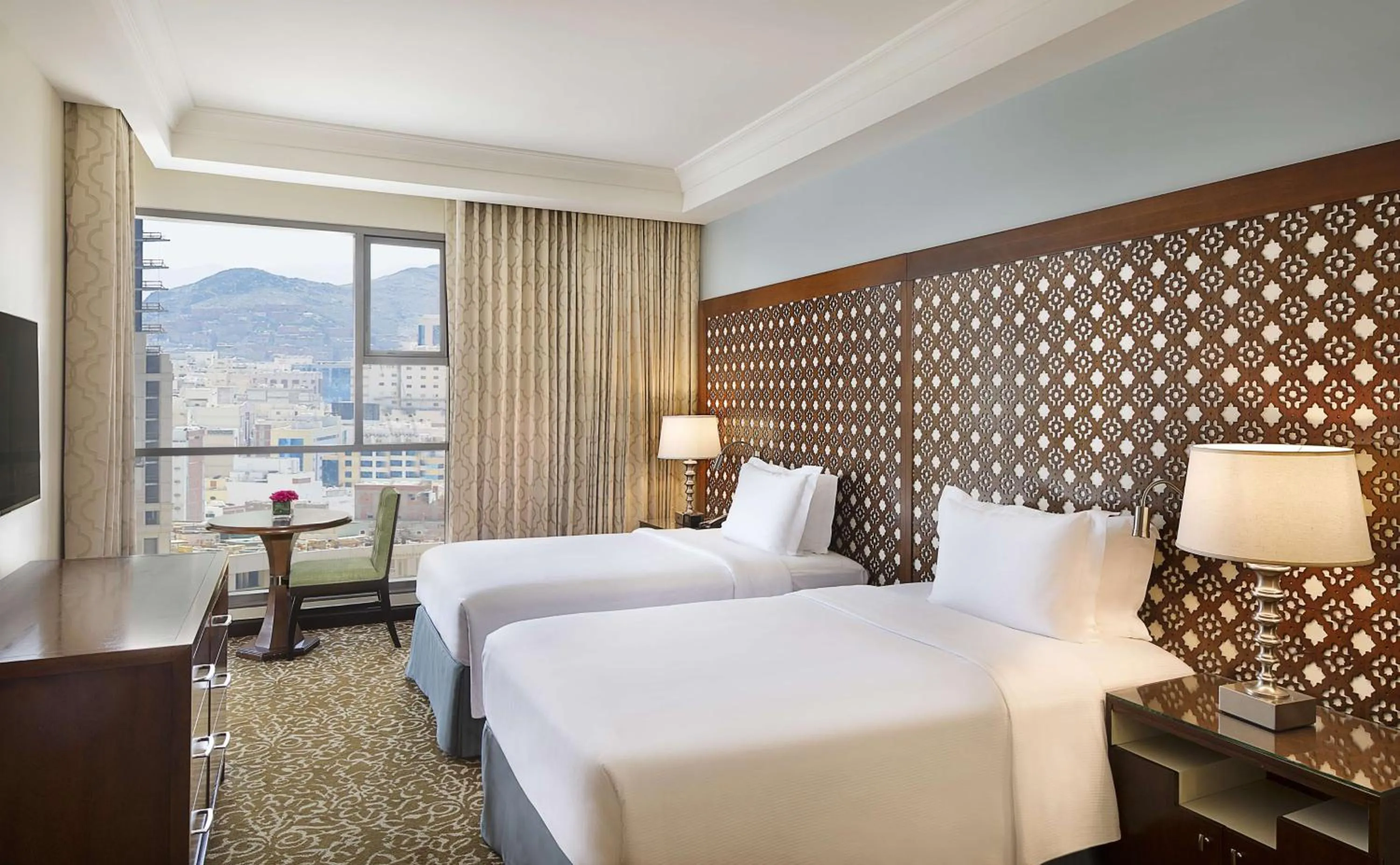 Bedroom, Bed in Hilton Suites Jabal Omar Makkah