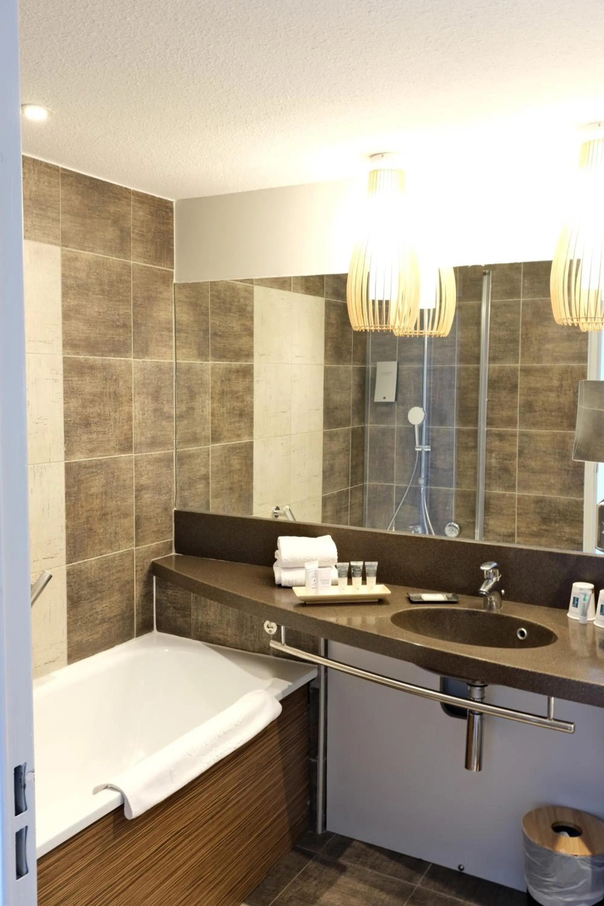 Bathroom in Thalazur Port-Camargue - Hotel & Spa