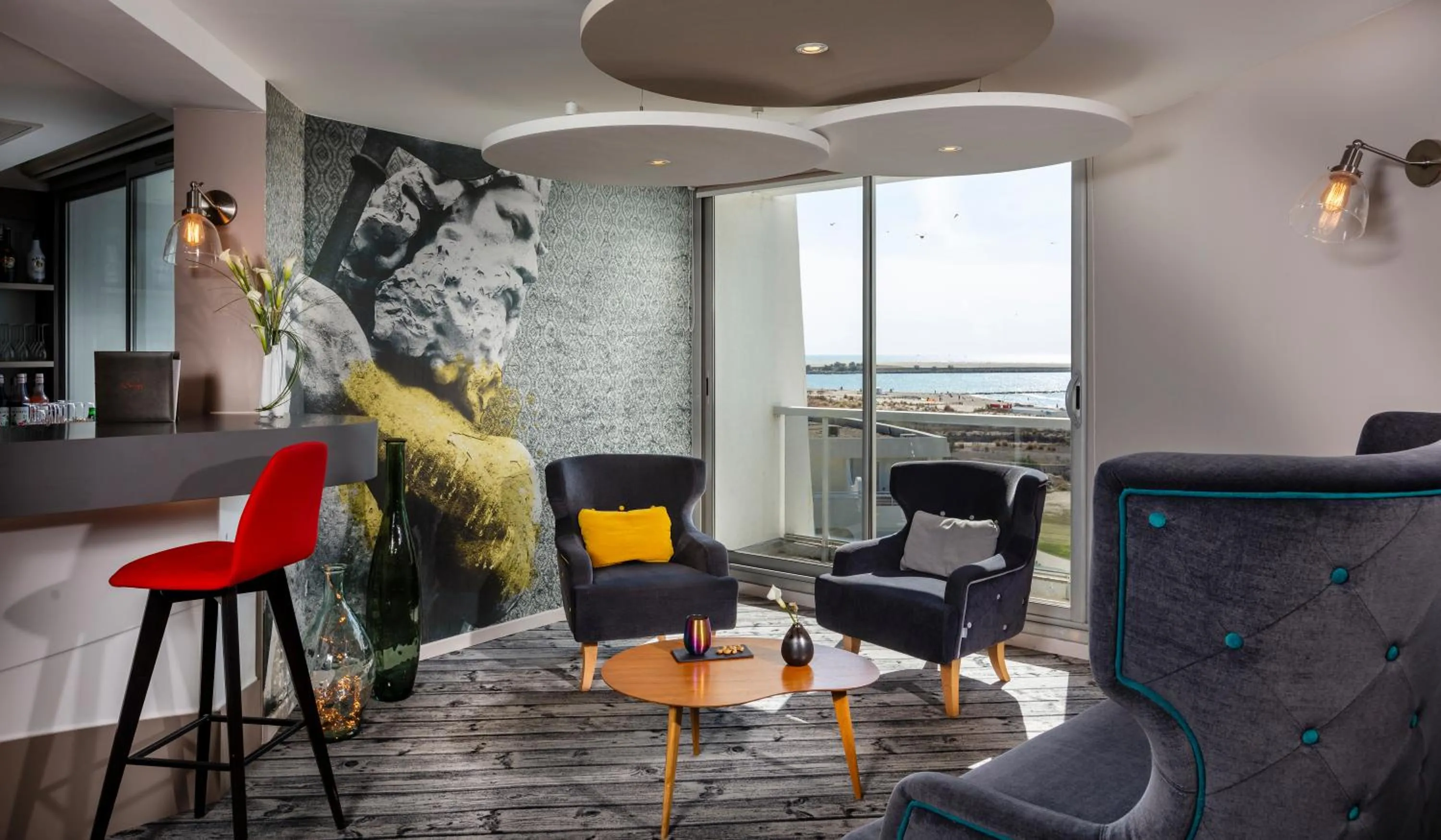 People in Thalazur Port-Camargue - Hotel & Spa