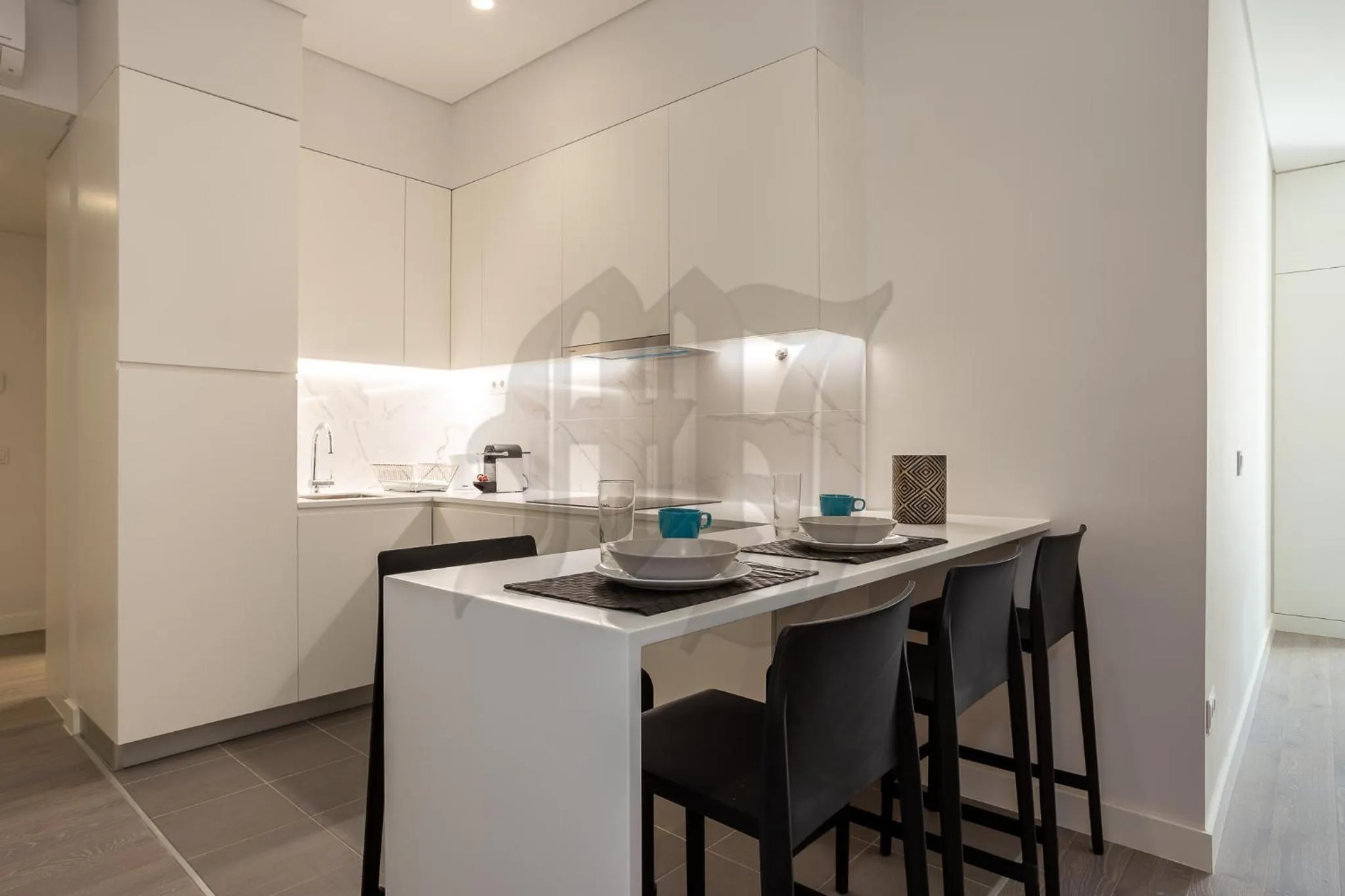 Kitchen or kitchenette in Morgan-Jupiter Apartments