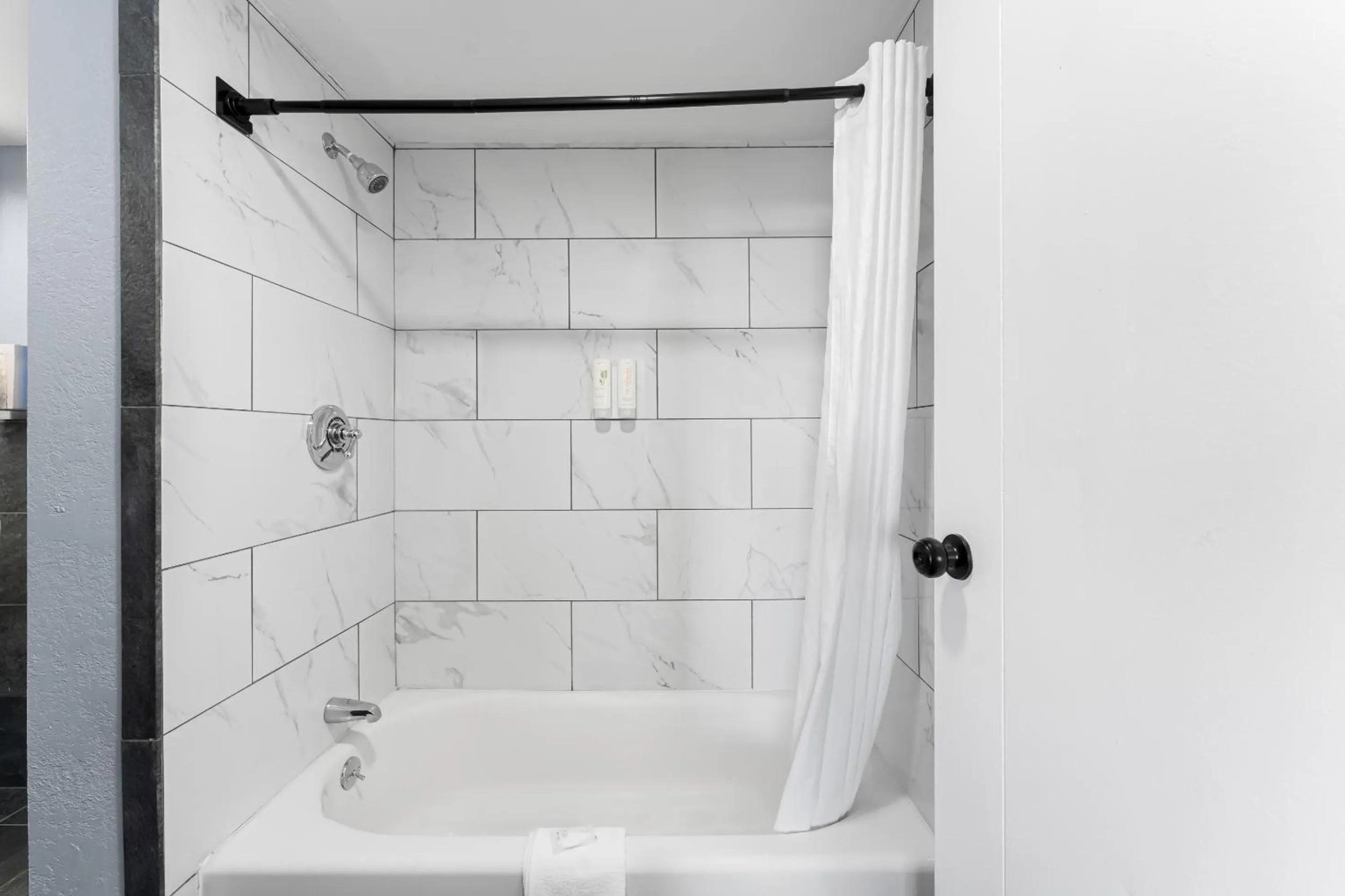 Bathroom in Econo Lodge Cranston - Providence