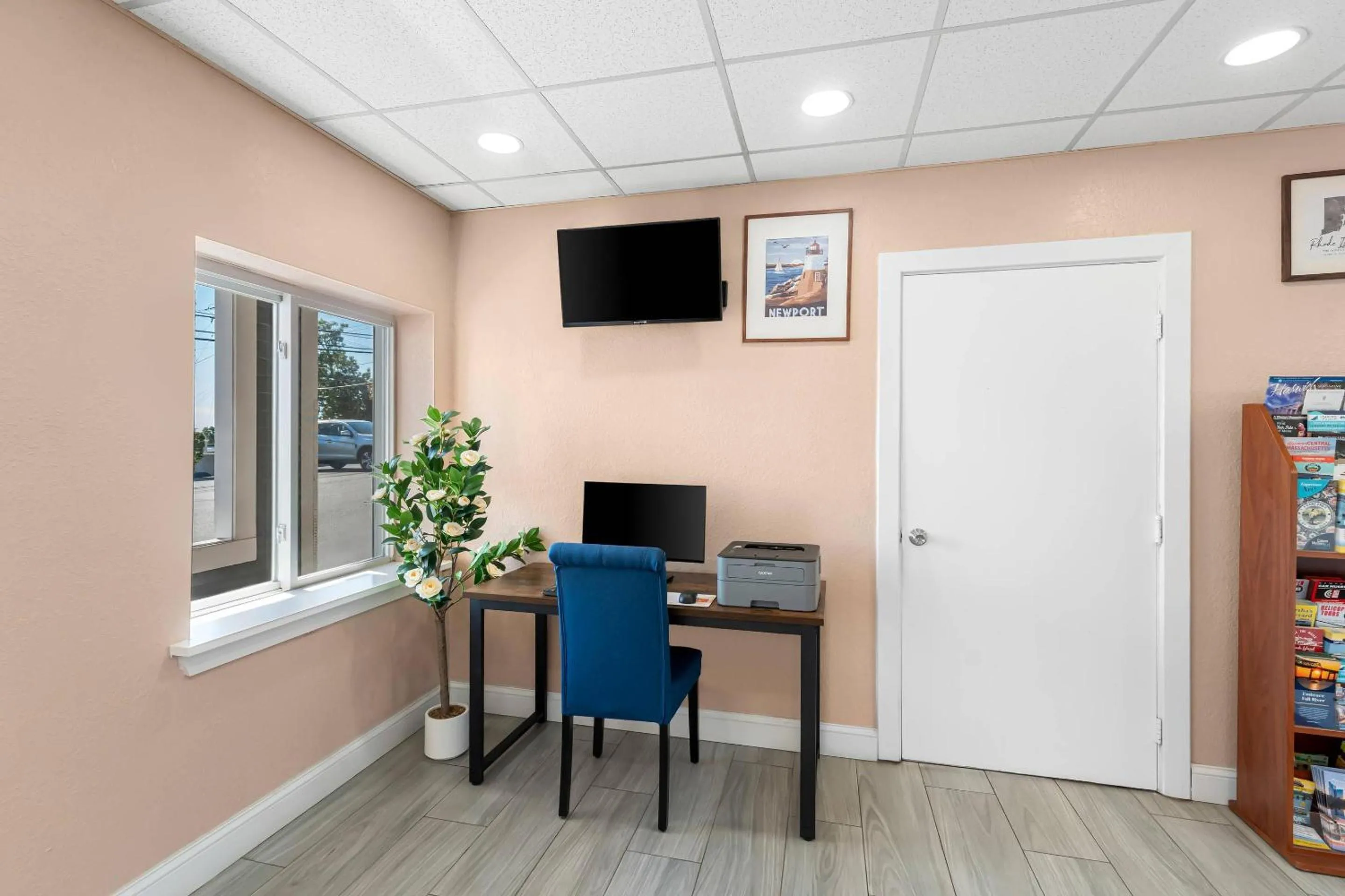 Business facilities in Econo Lodge Cranston - Providence