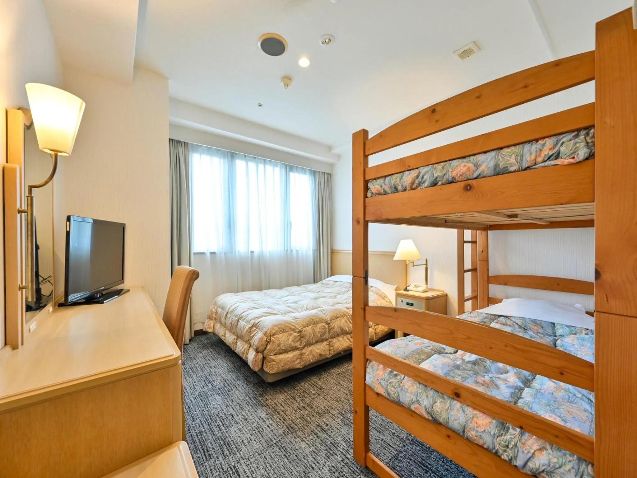 Bed in Hotel Sun Valley Annex