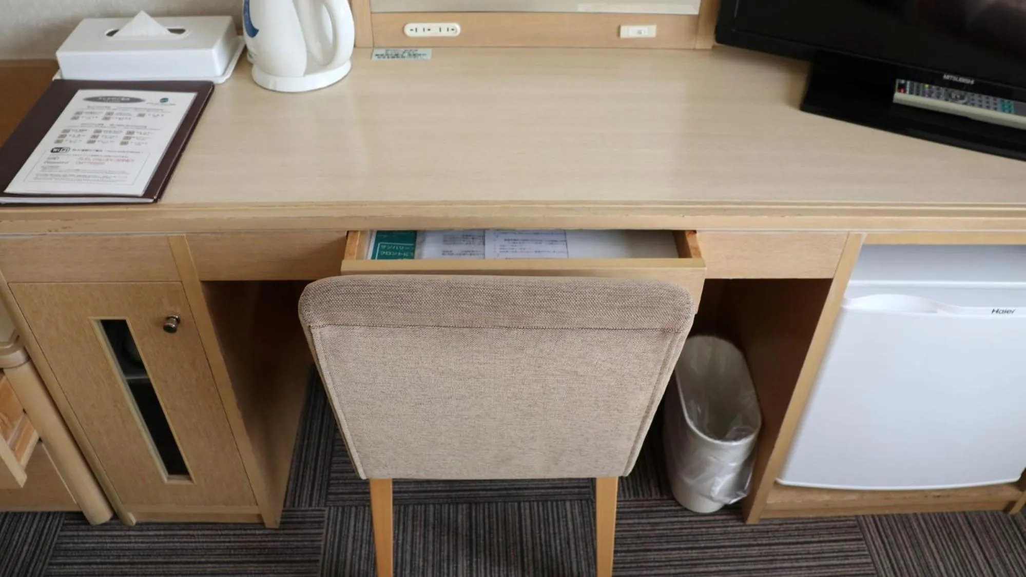 furniture in Hotel Sun Valley Annex