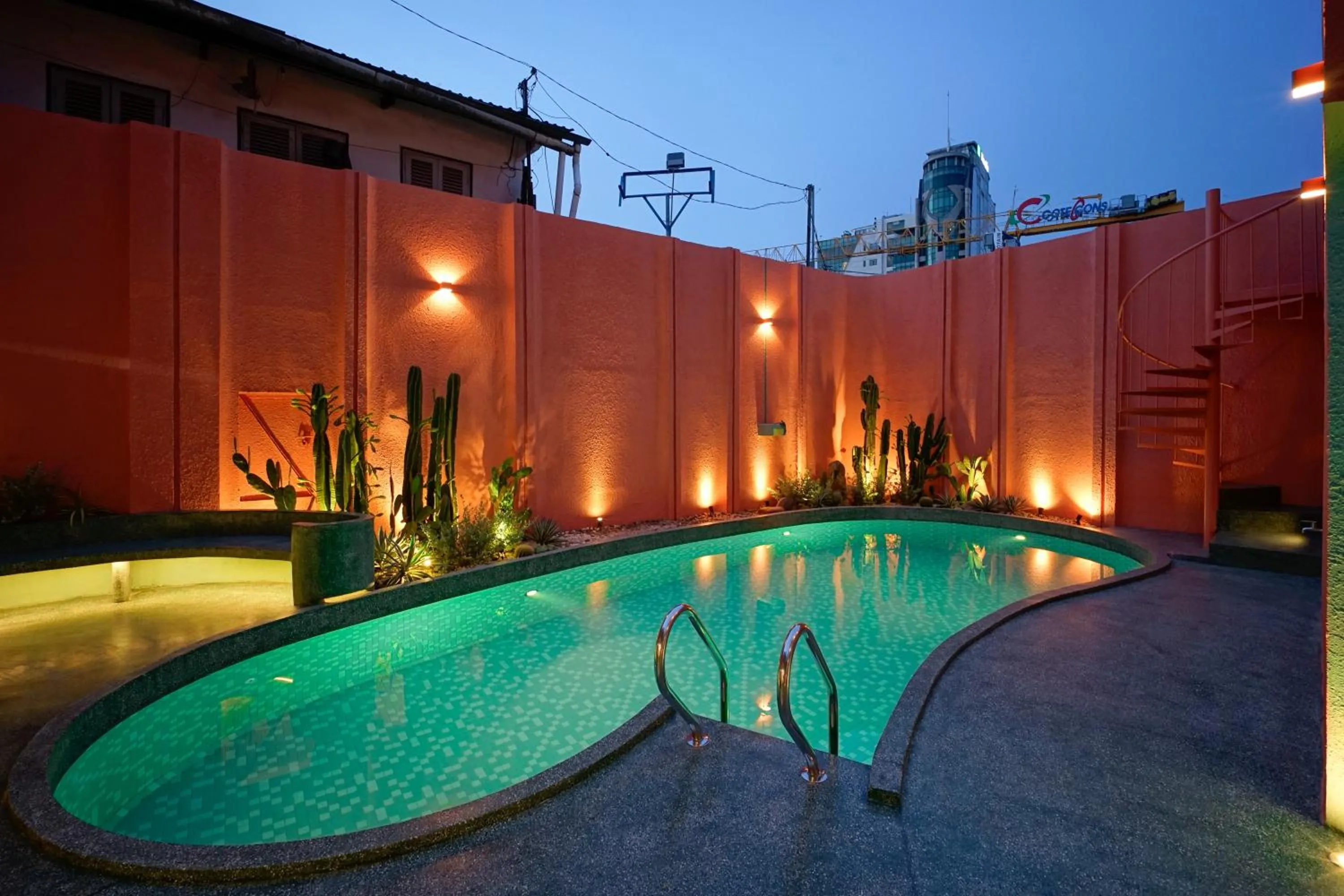 Swimming pool in La Memoria Hotel - City Centre