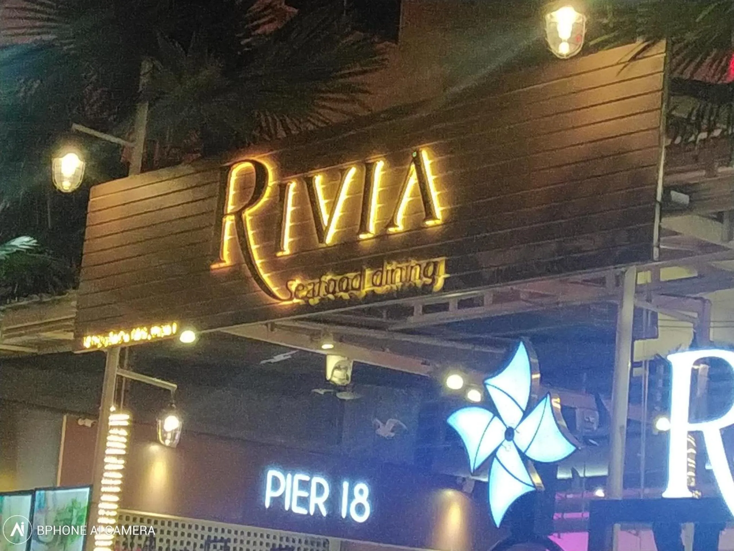 Restaurant/places to eat in La Memoria Hotel - City Centre