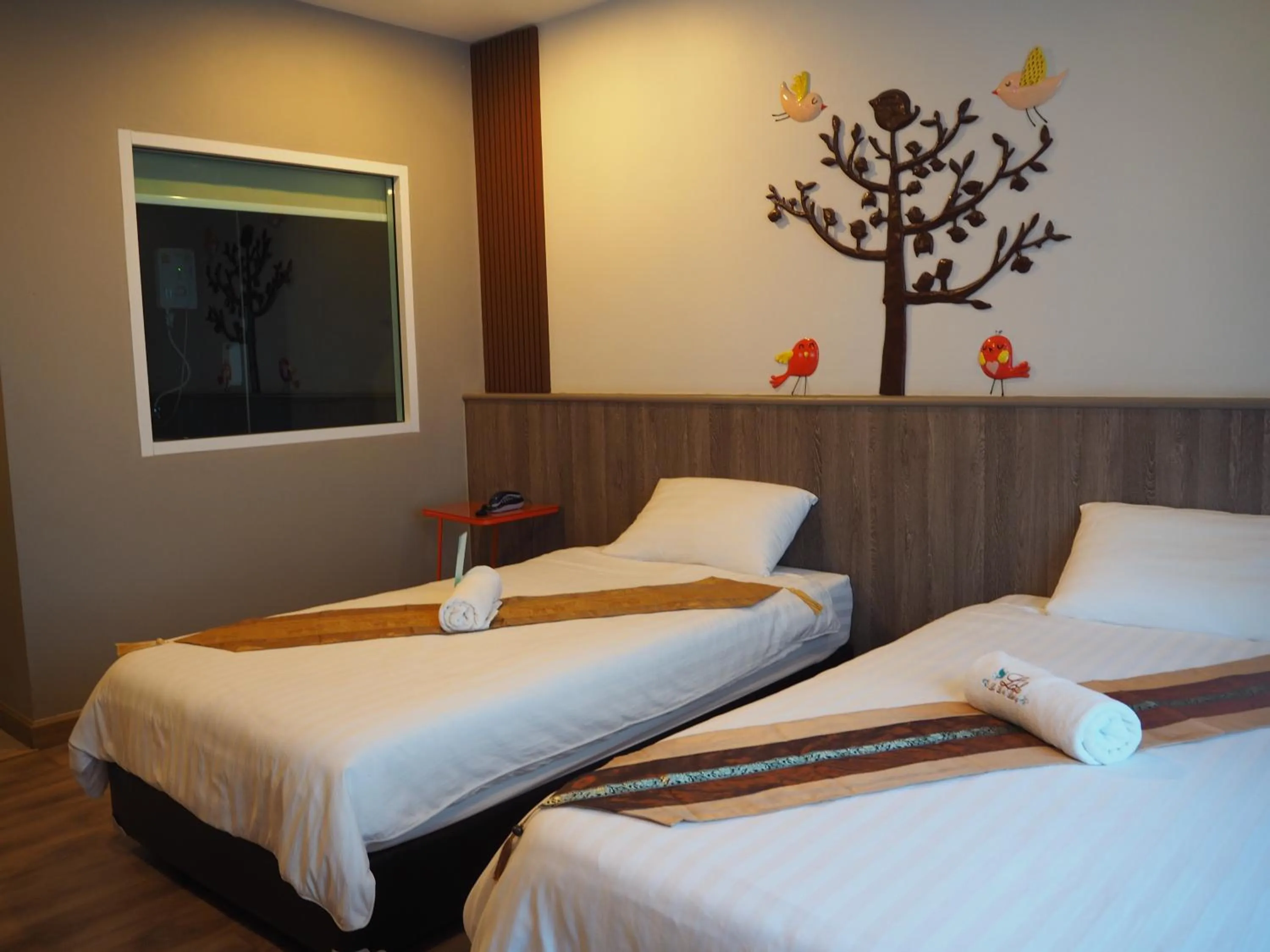 Le Lerts Living Hotel