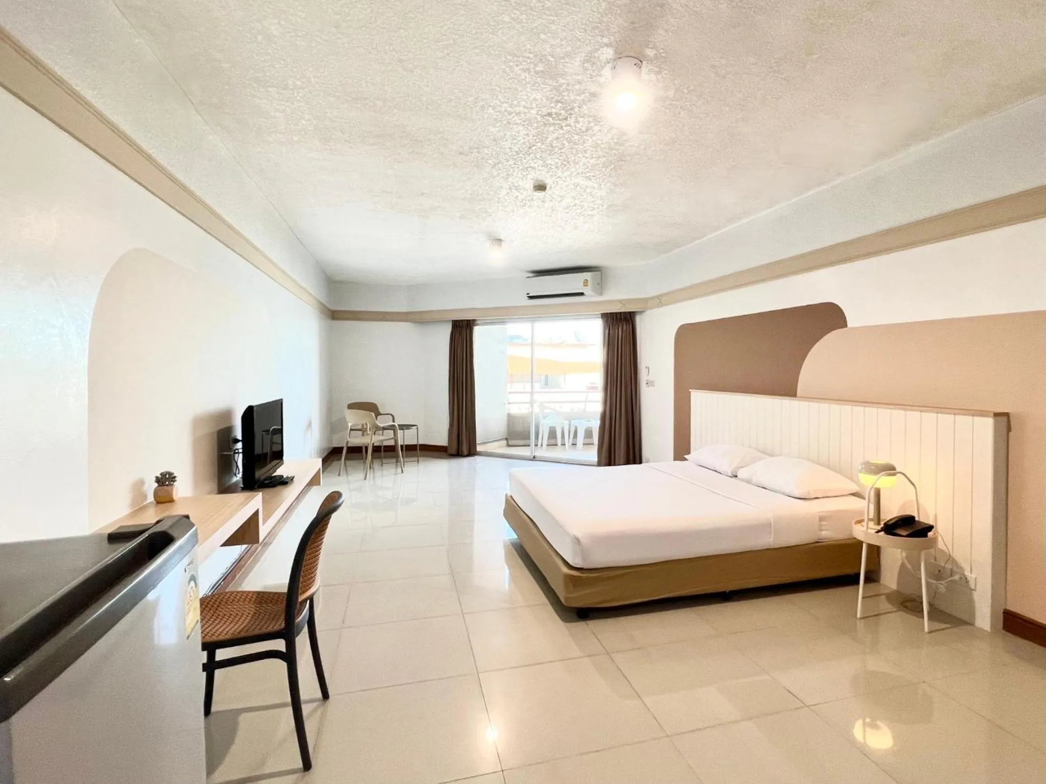 Bed in Markland Beach View