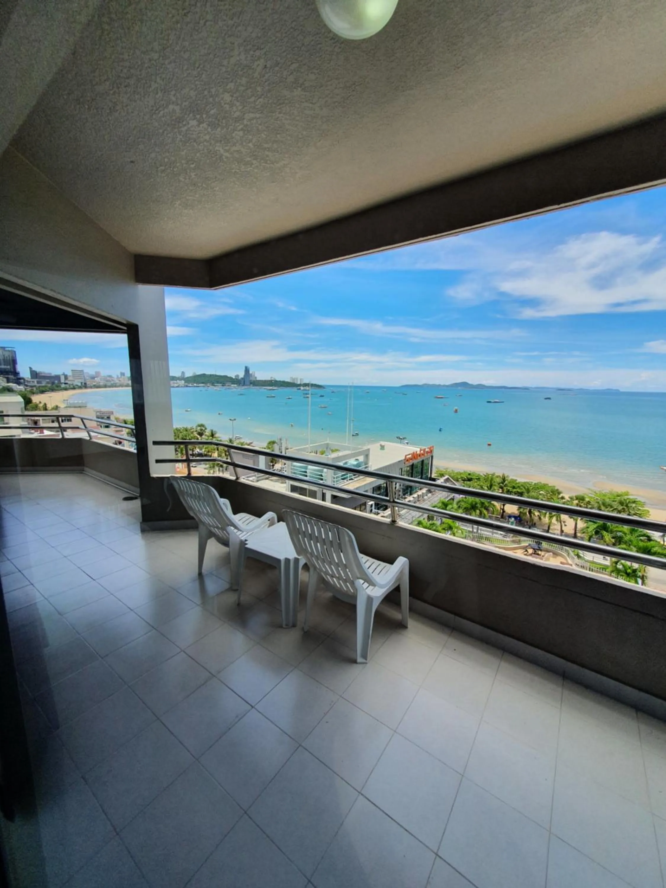 Beach in Markland Beach View