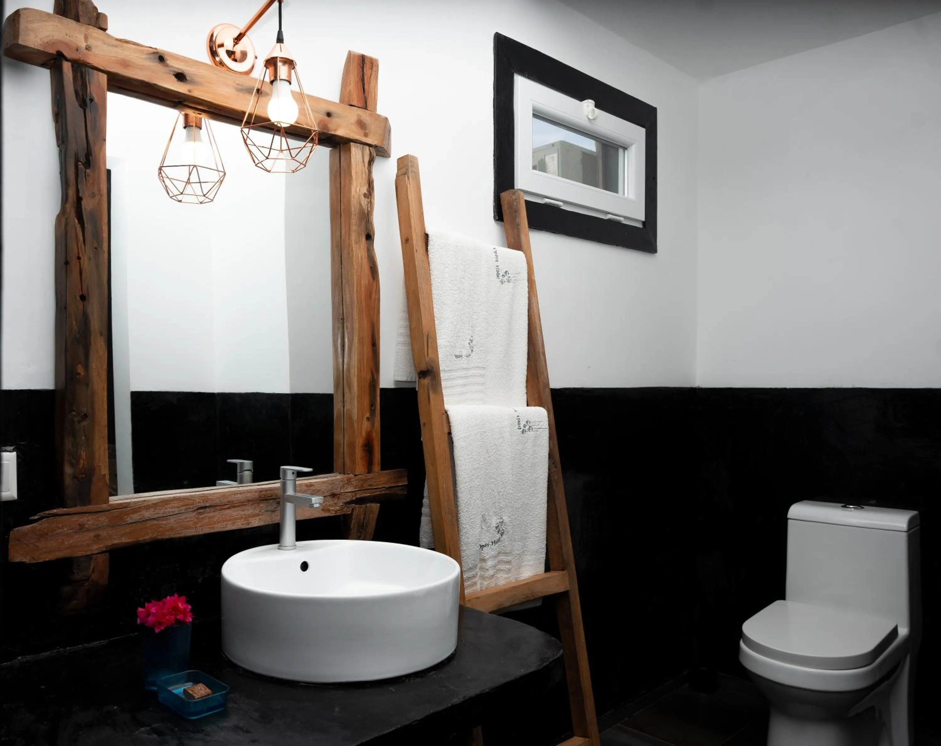 Bathroom in Opera Hotel