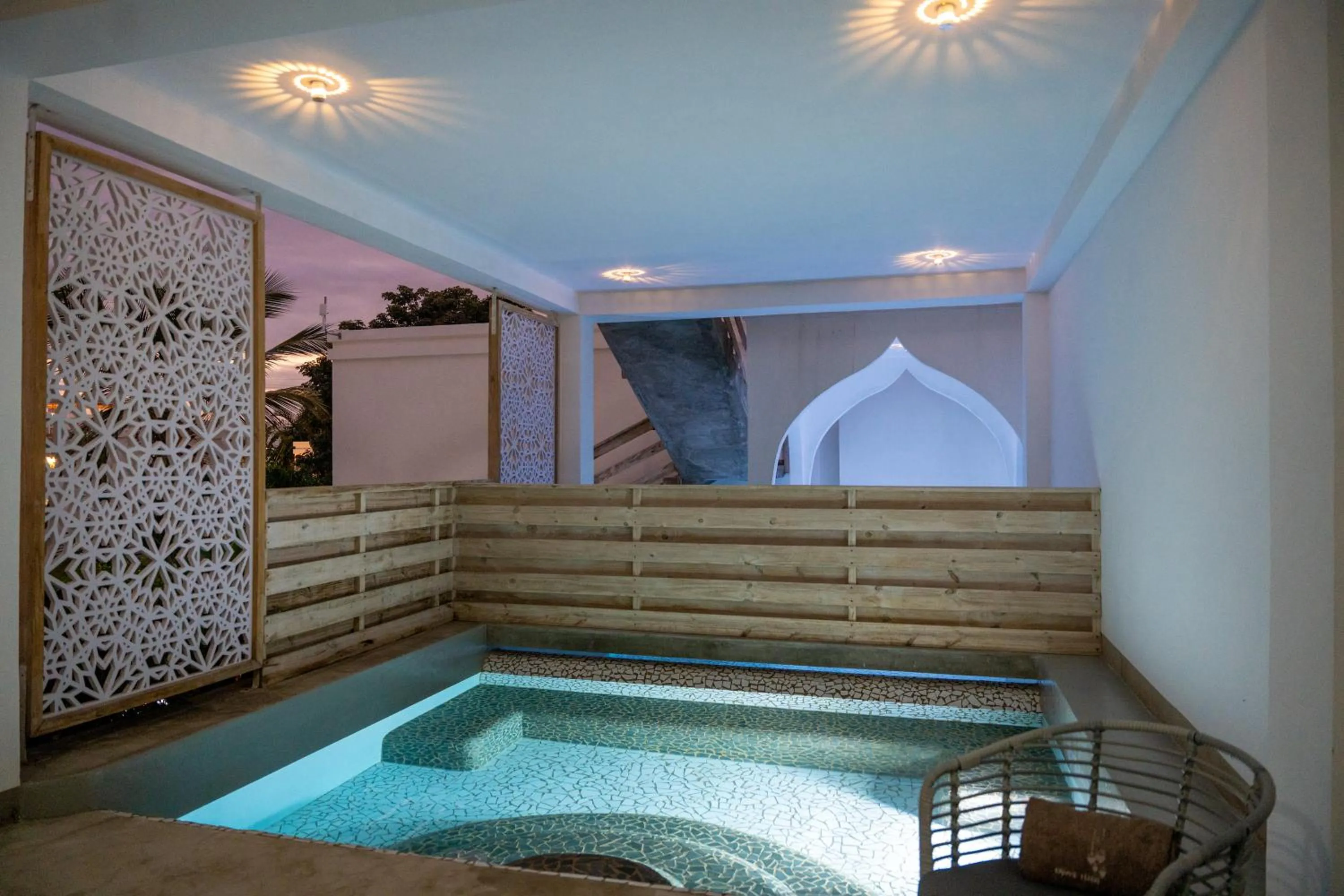 Swimming pool in Opera Hotel