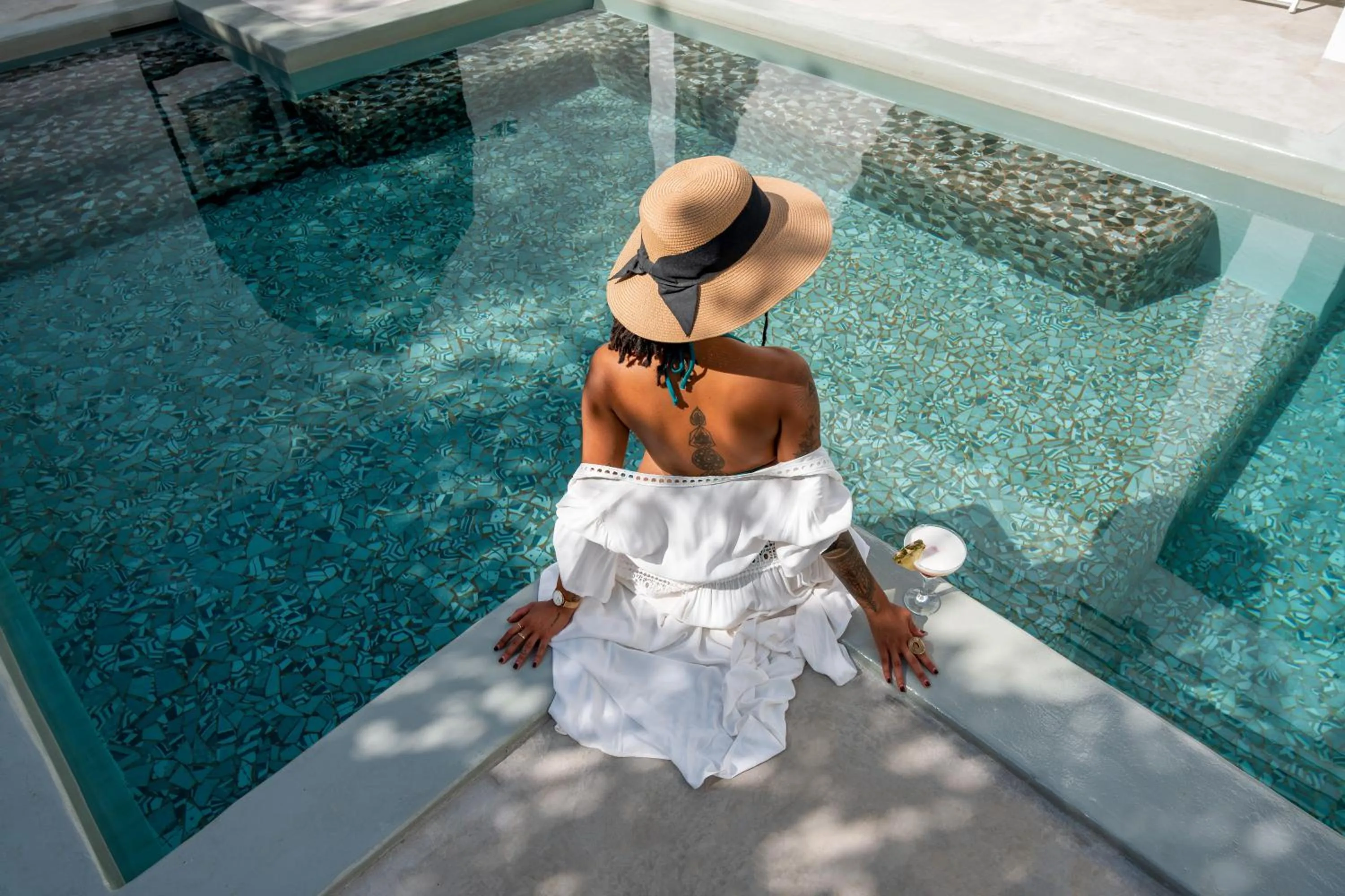 Swimming pool in Opera Hotel