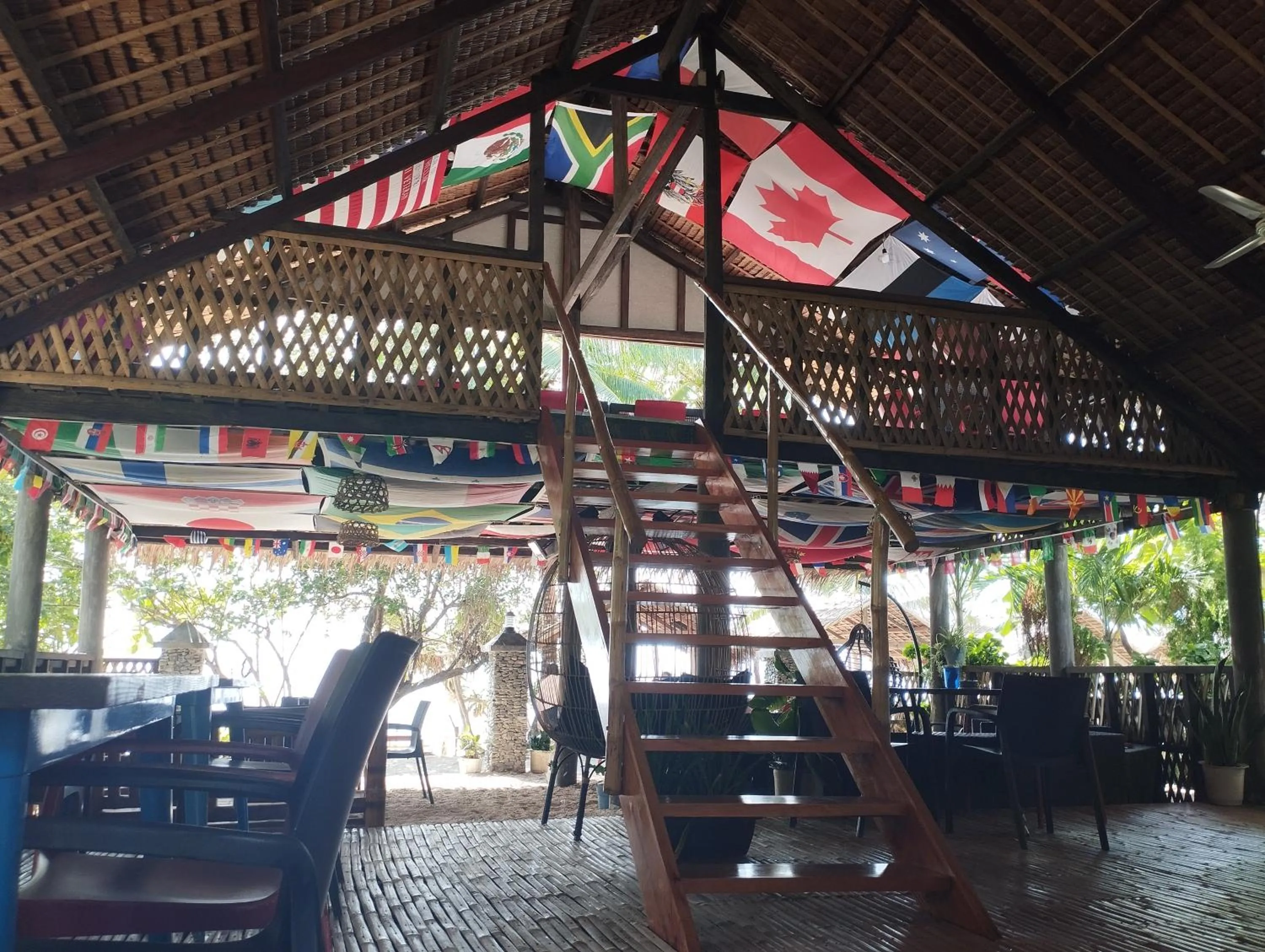 Restaurant/places to eat in Binucot Beach Resort