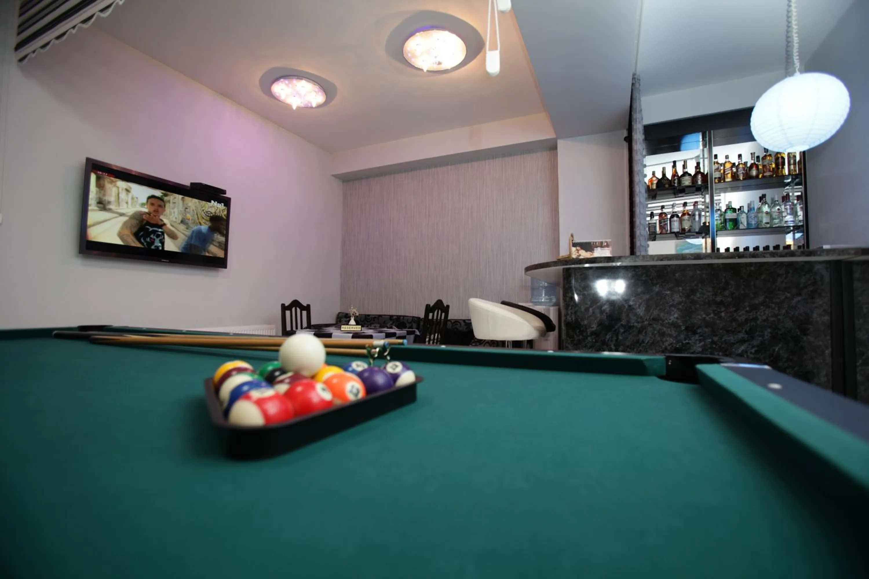 Billiard in Mia B&B Tbilisi