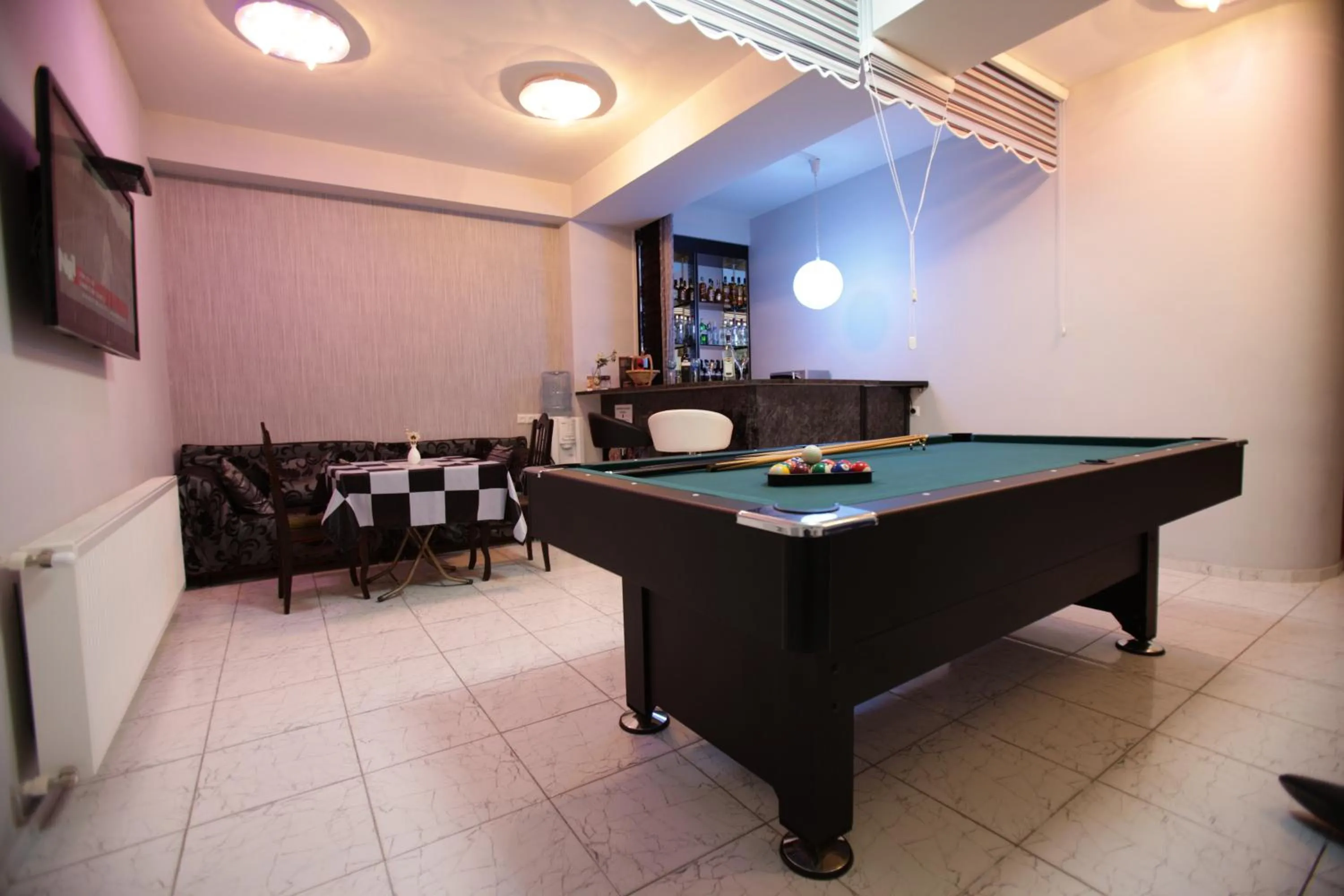 Billiard in Mia B&B Tbilisi