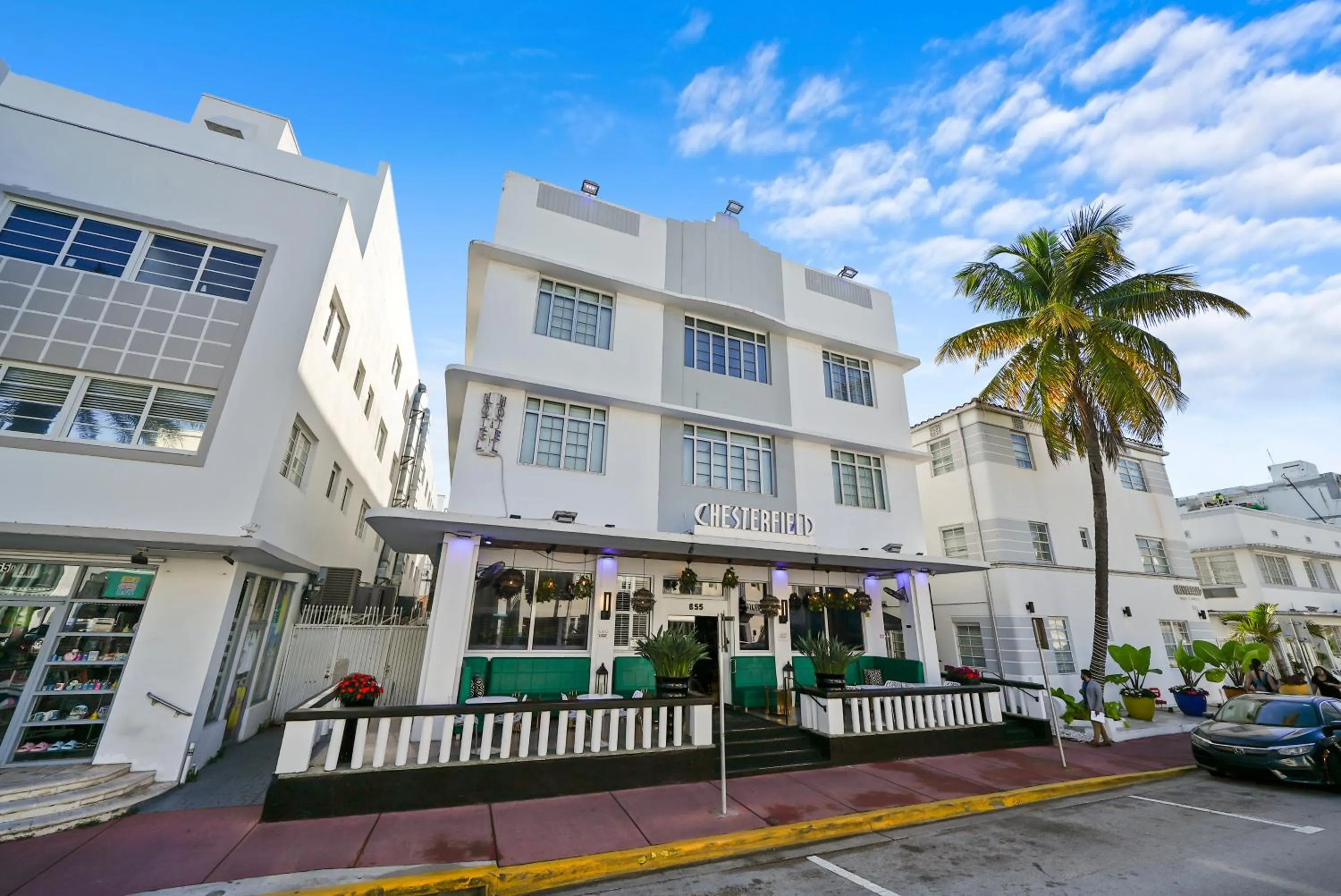 Property building in Chesterfield Hotel & Suites