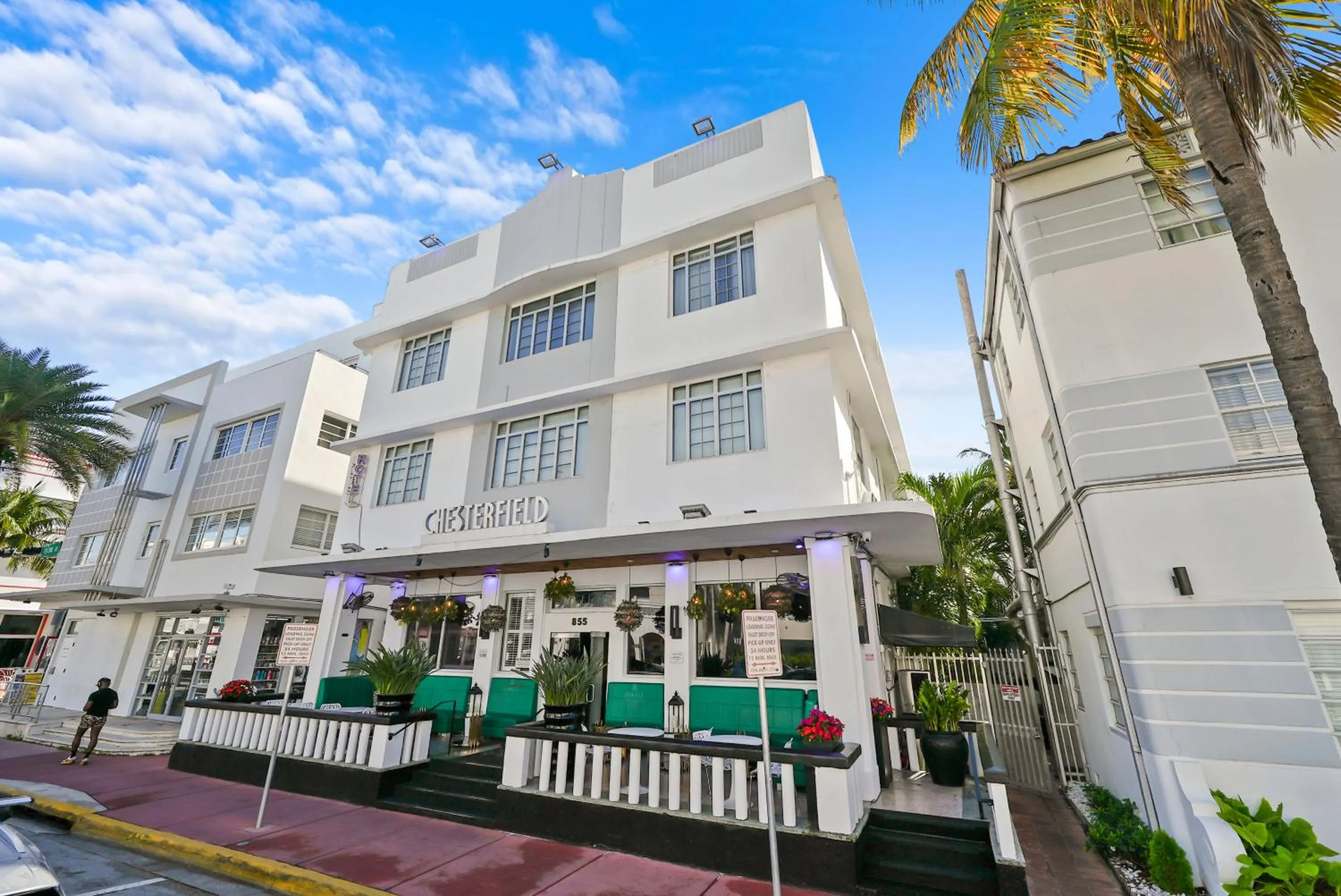 Property building in Chesterfield Hotel & Suites