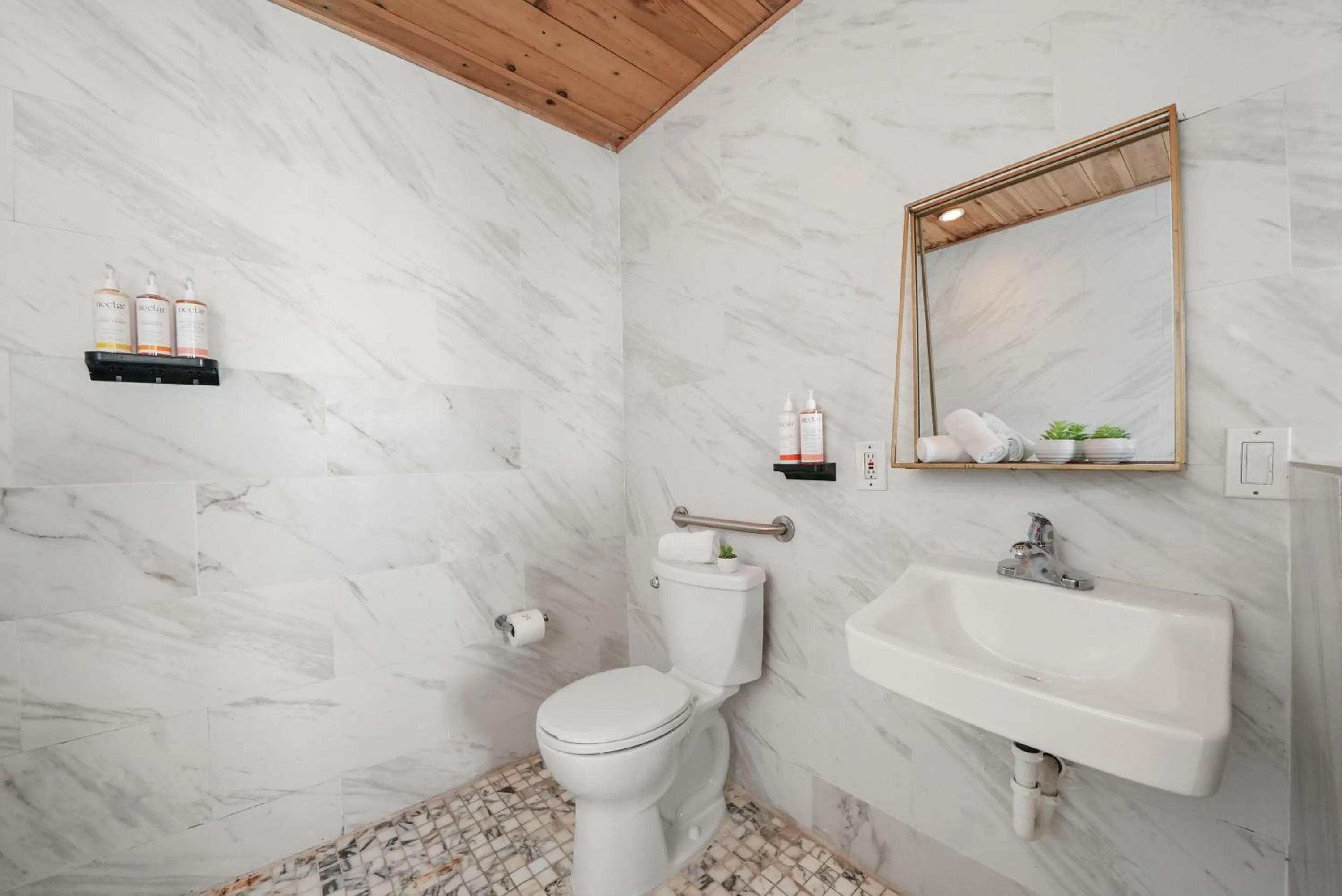 acessibility in Chesterfield Hotel & Suites