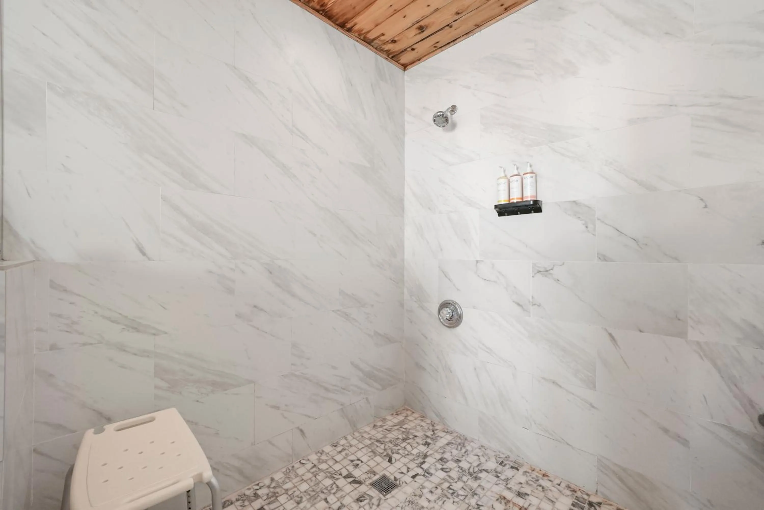 acessibility in Chesterfield Hotel & Suites