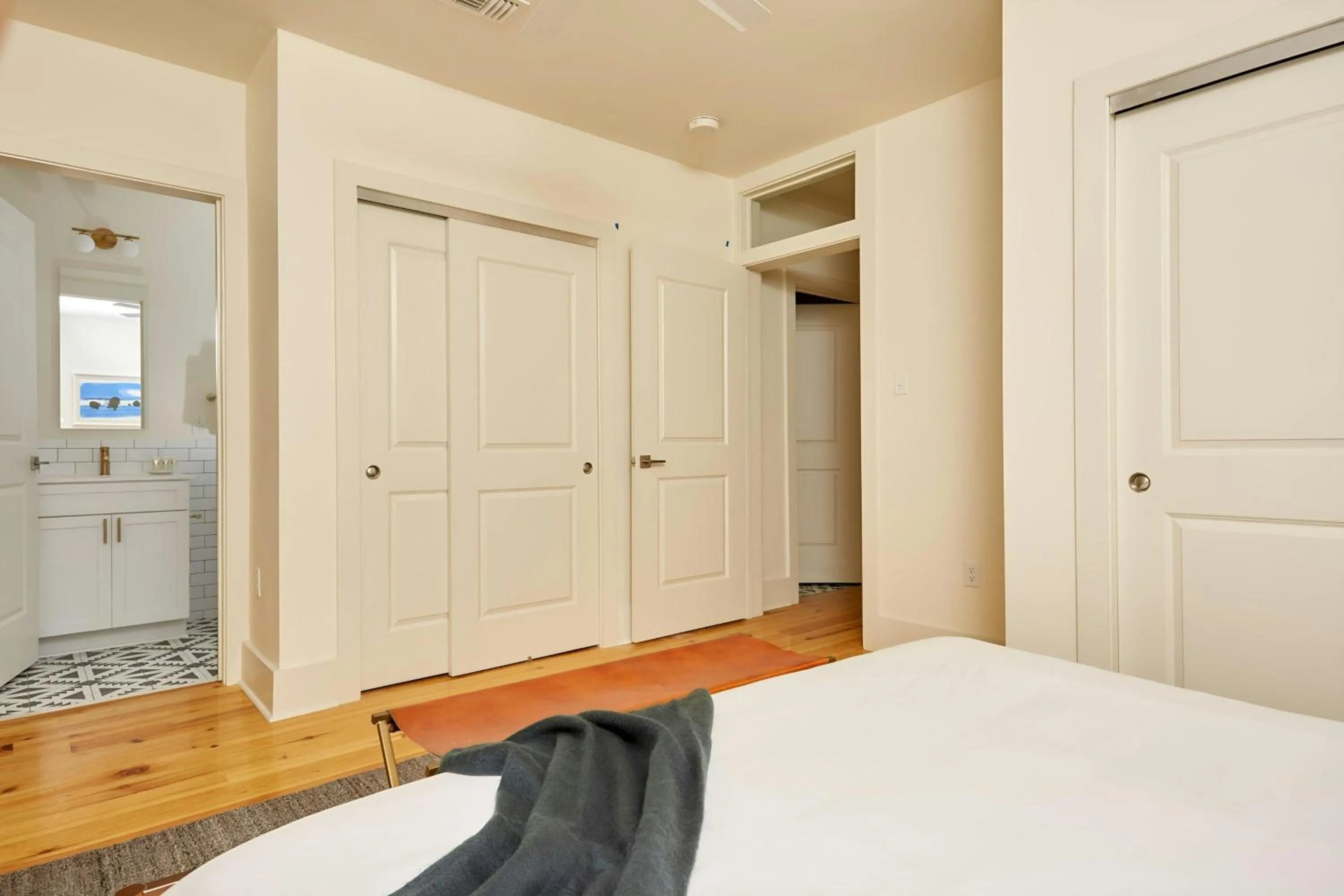 Bedroom, Bed in Sonder by Marriott Bonvoy The Louie Apartments CBD