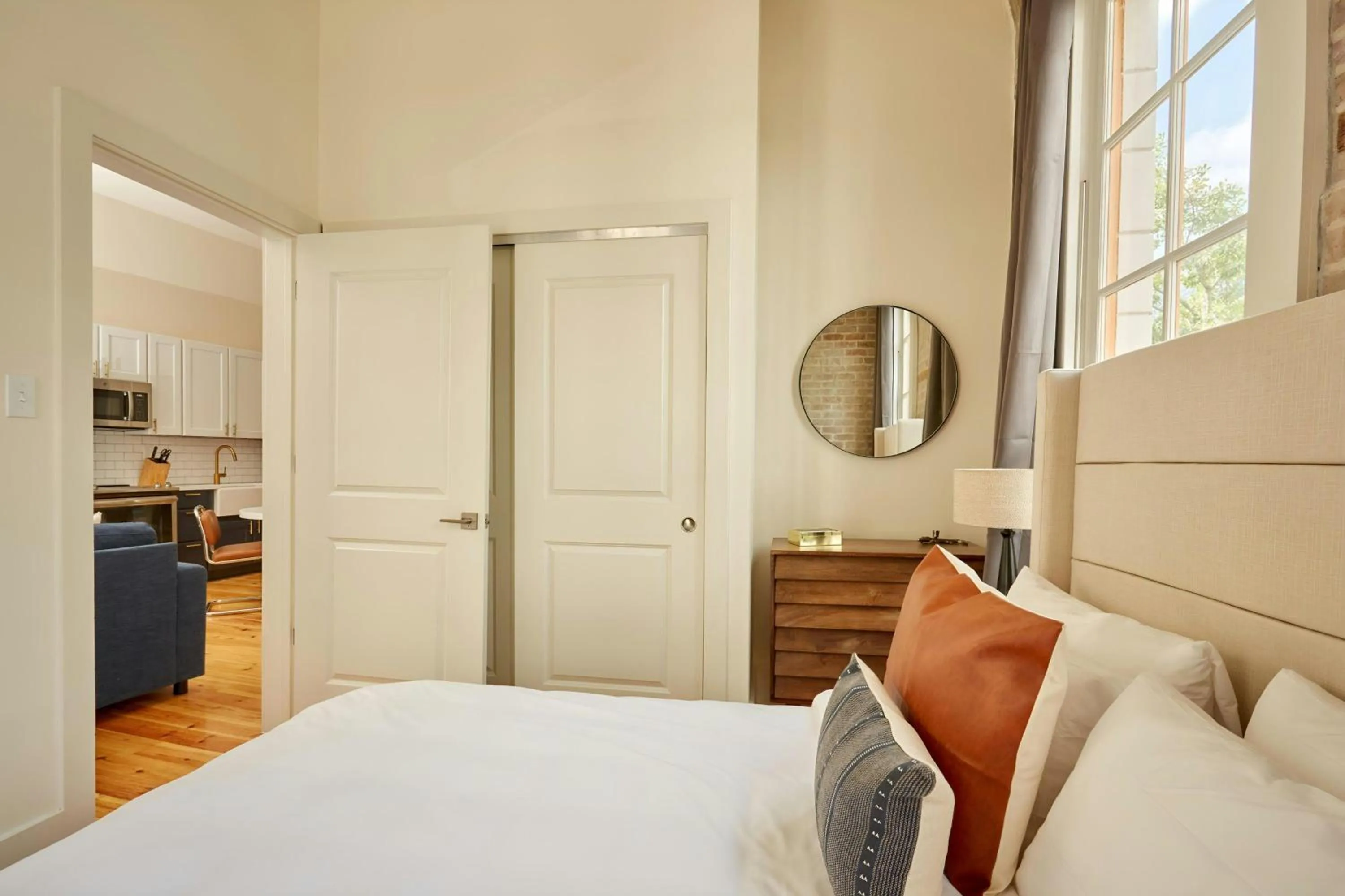 Bedroom, Bed in Sonder by Marriott Bonvoy The Louie Apartments CBD