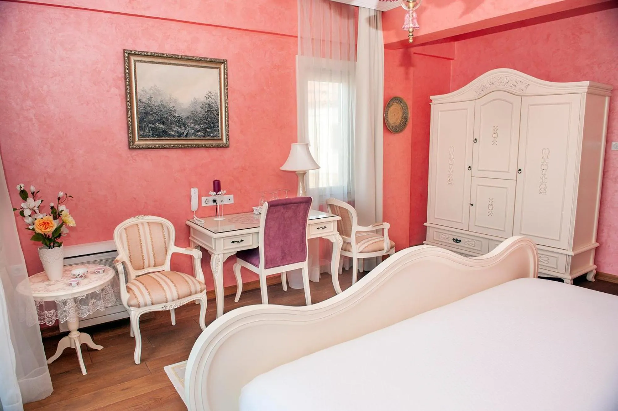 Bed in Swan Lake Hotel - Adult Only