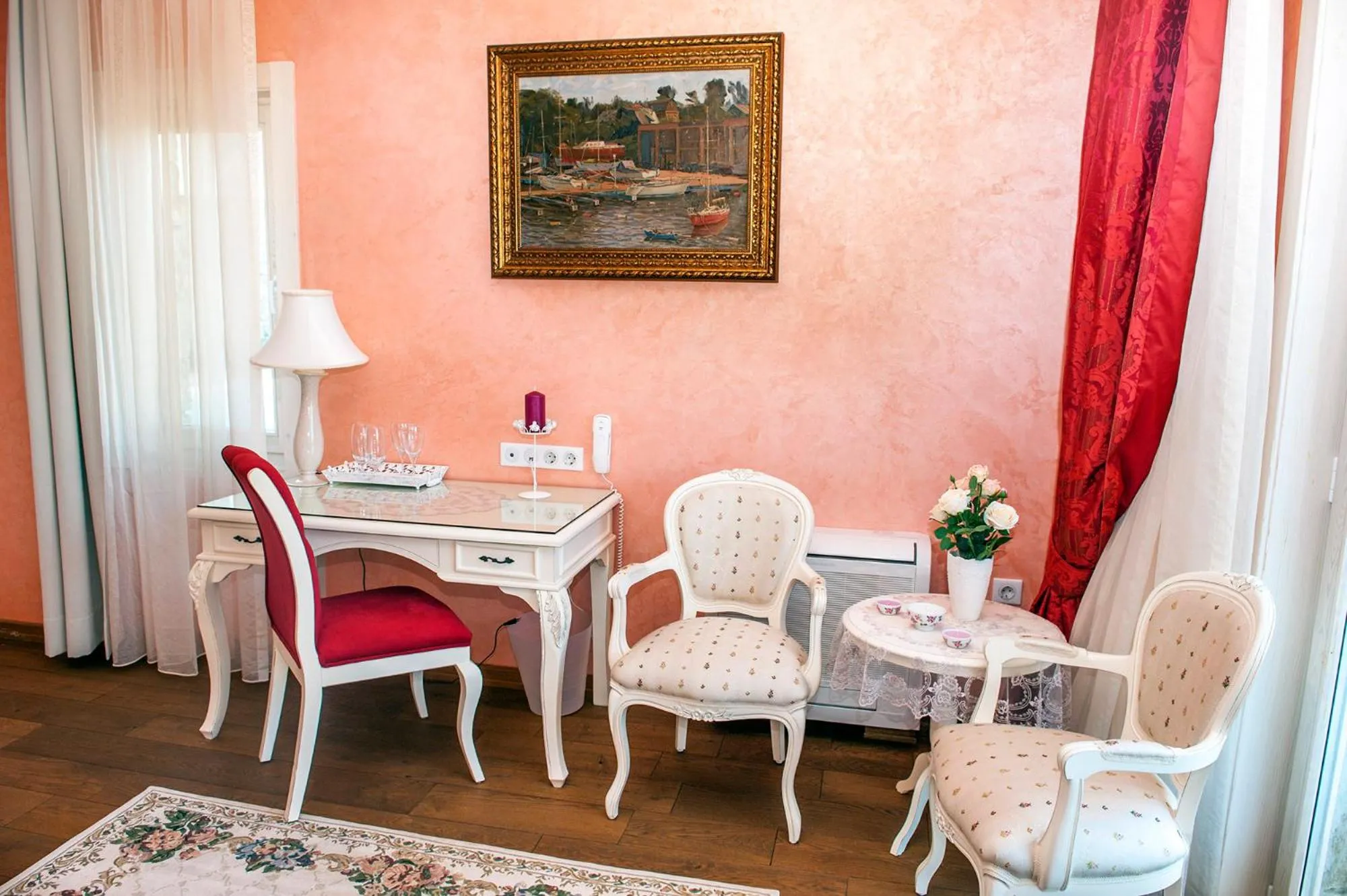 Living room in Swan Lake Hotel - Adult Only