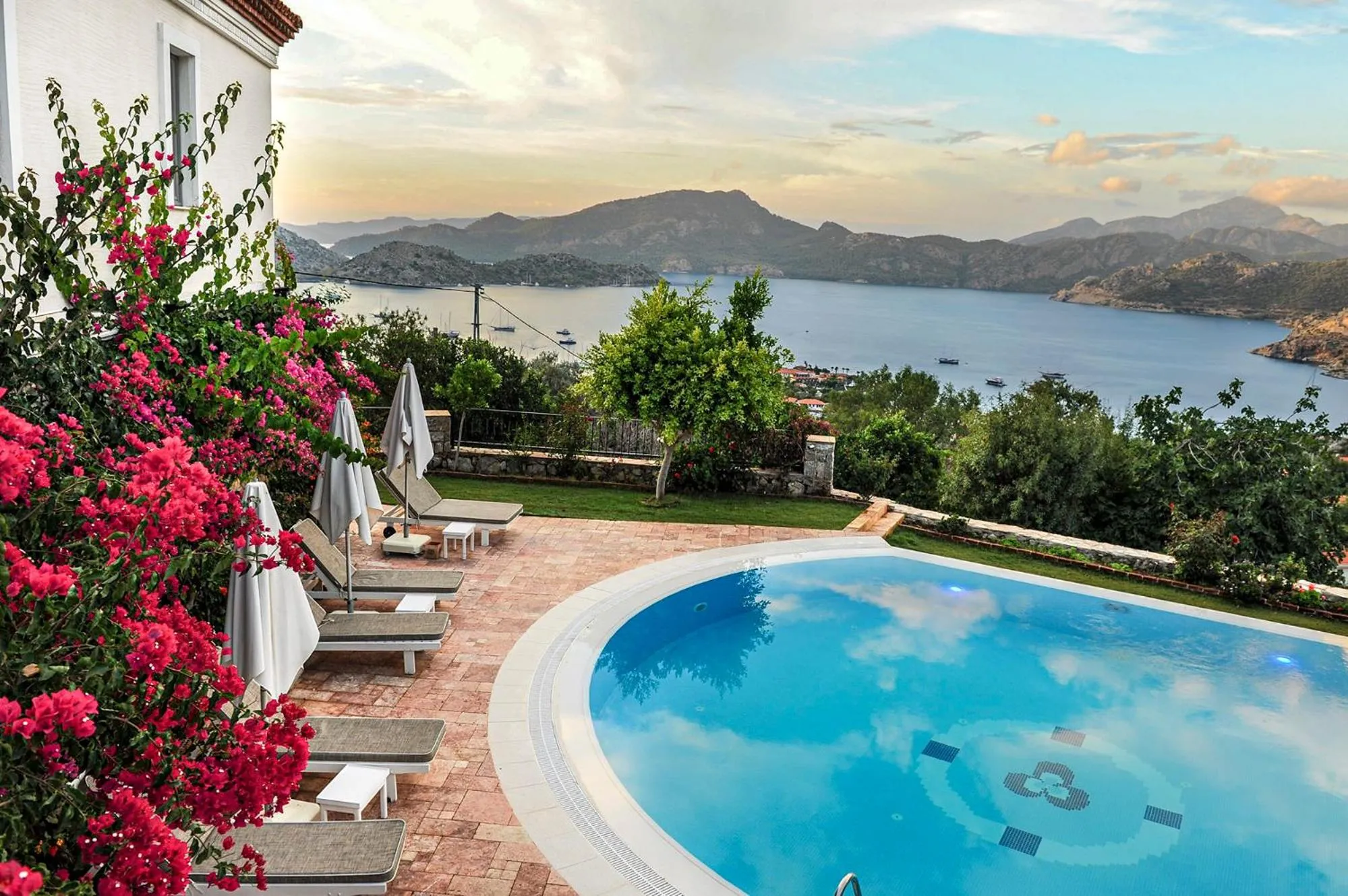 Property building in Swan Lake Hotel - Adult Only