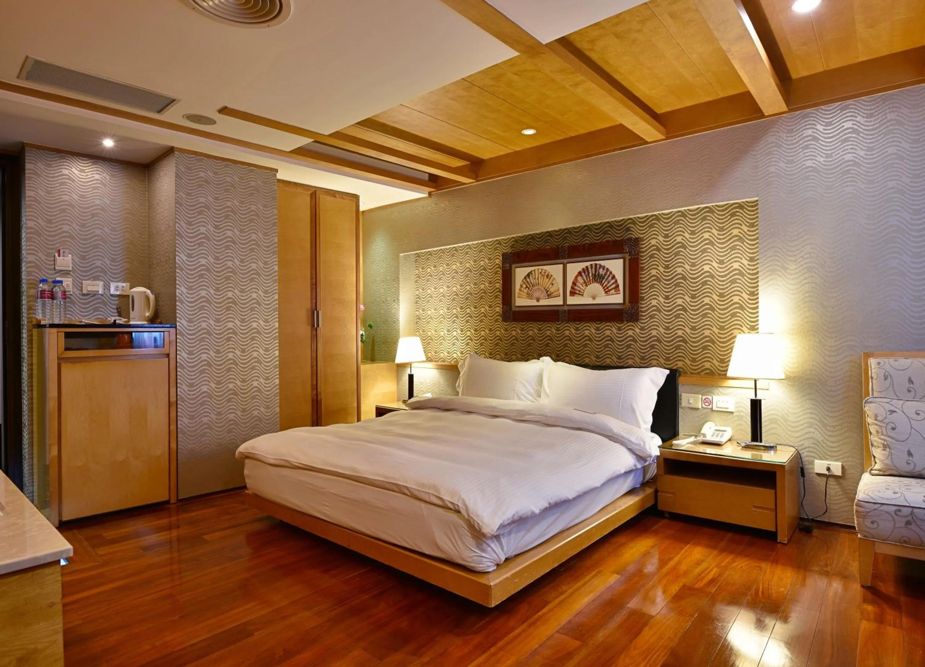 Bedroom, Bed in Waikoloa Hotel