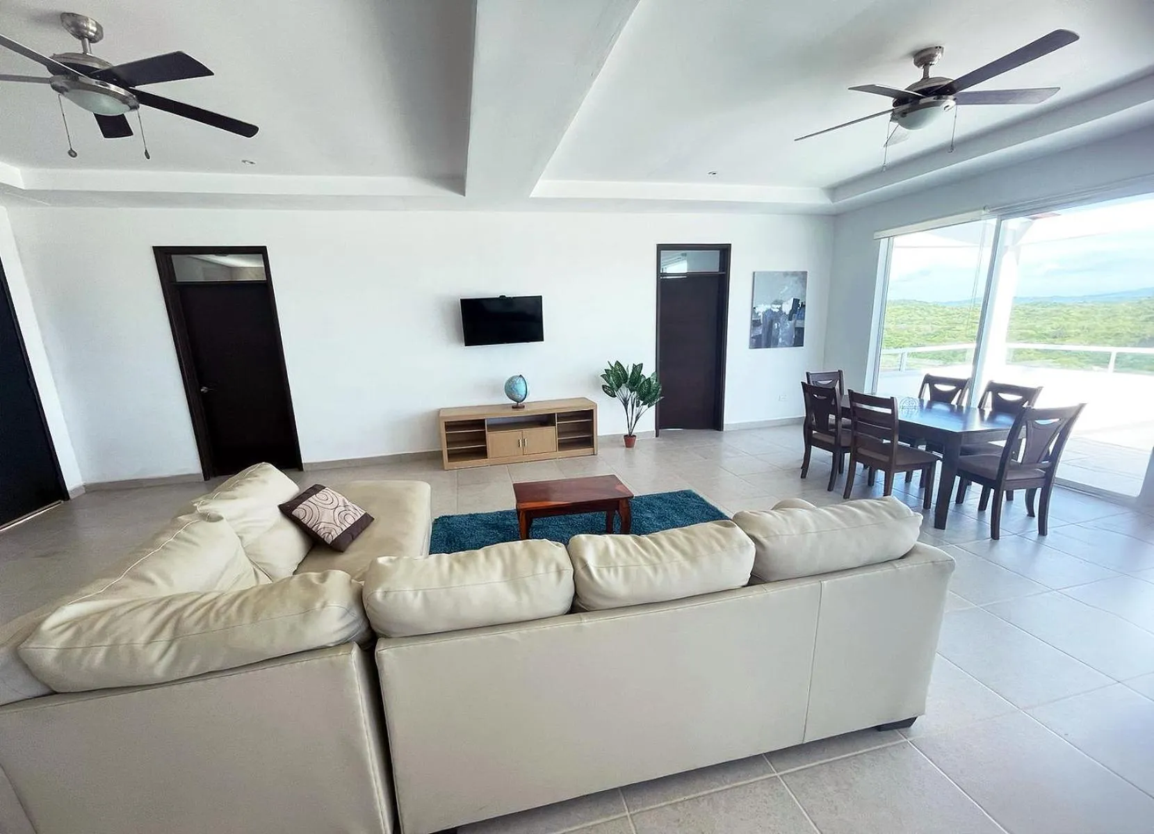 Dining area in Surf Ranch Resort - Popoyo